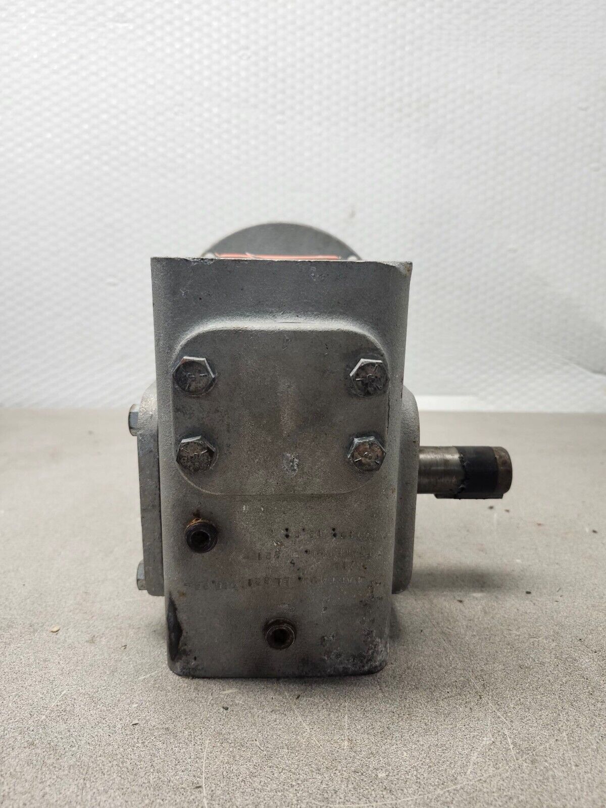 USED NO BOX ELECTRA-GEAR ALUMINUM RIGHT ANGLE GEAR REDUCER EL8219088.00