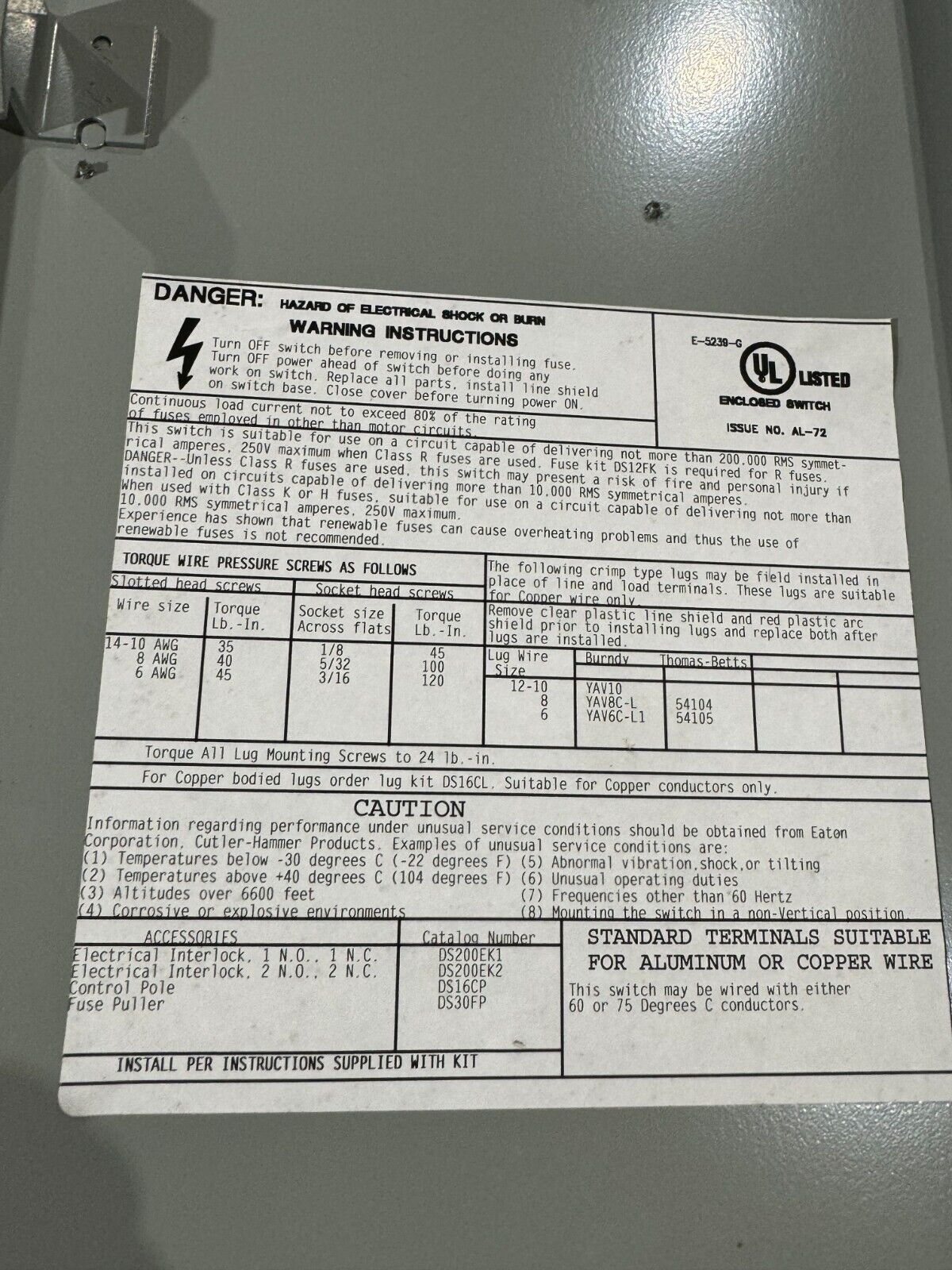 NEW EATON CUTLER-HAMMER 30AMP 240V. HEAVY DUTY SAFETY SWITCH DISCONNECT DH221NRK