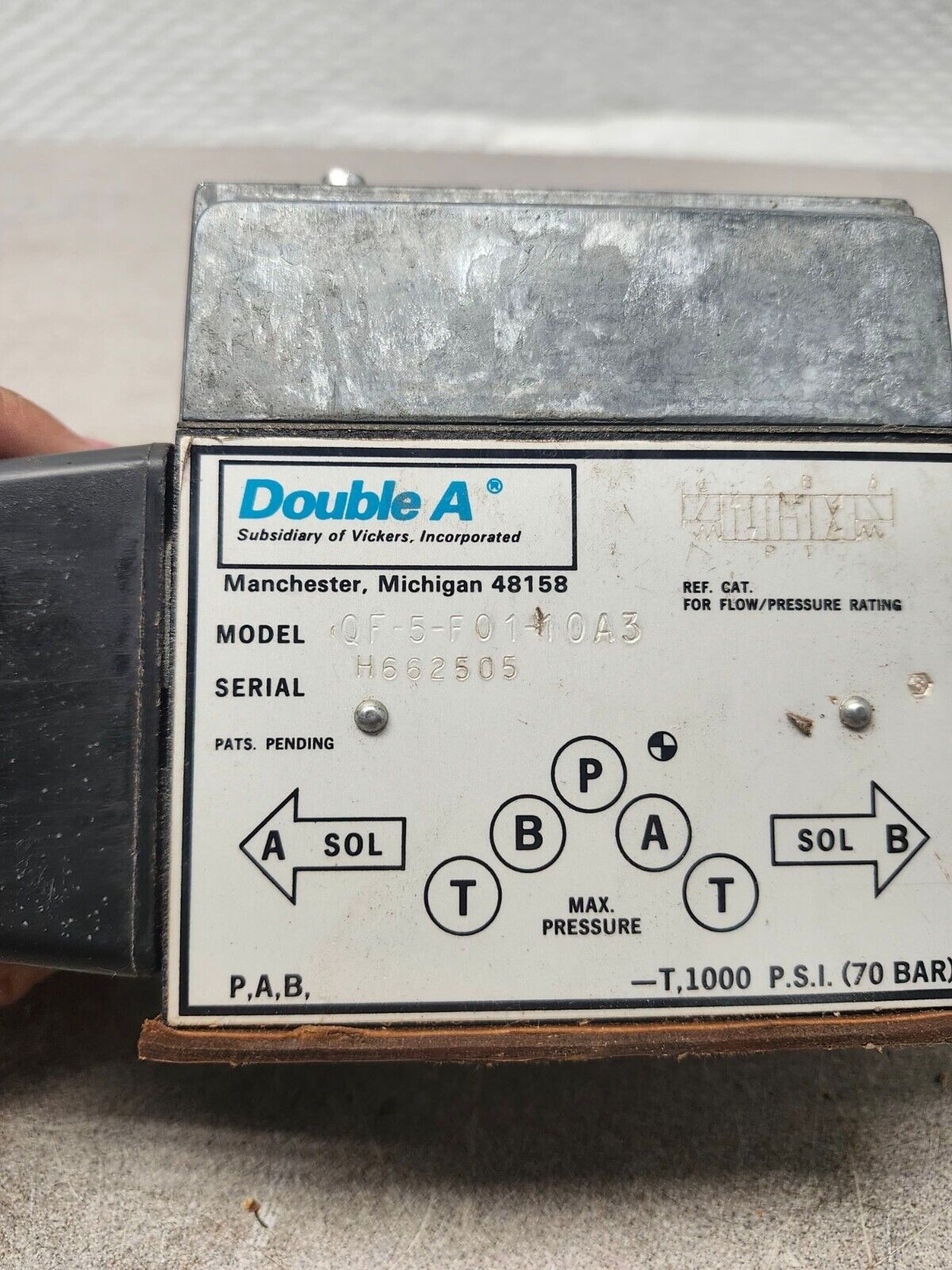 NEW NO BOX Double A Hydraulic Valve , QF5F0110A3