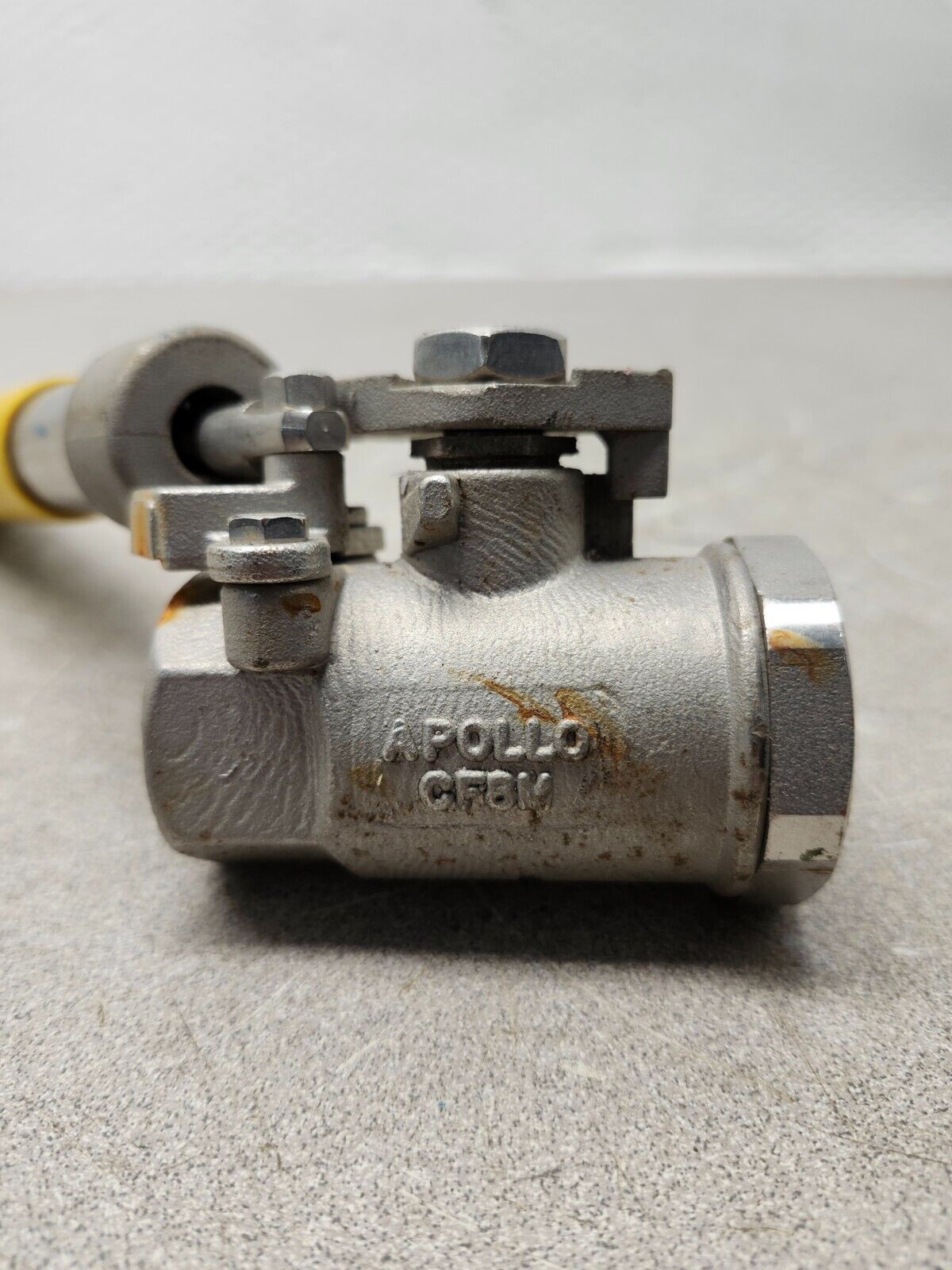 NEW NO BOX LOT OF 2 APALLO Ball Valve CF8M 2000 WOG 3/4'' SS-1008