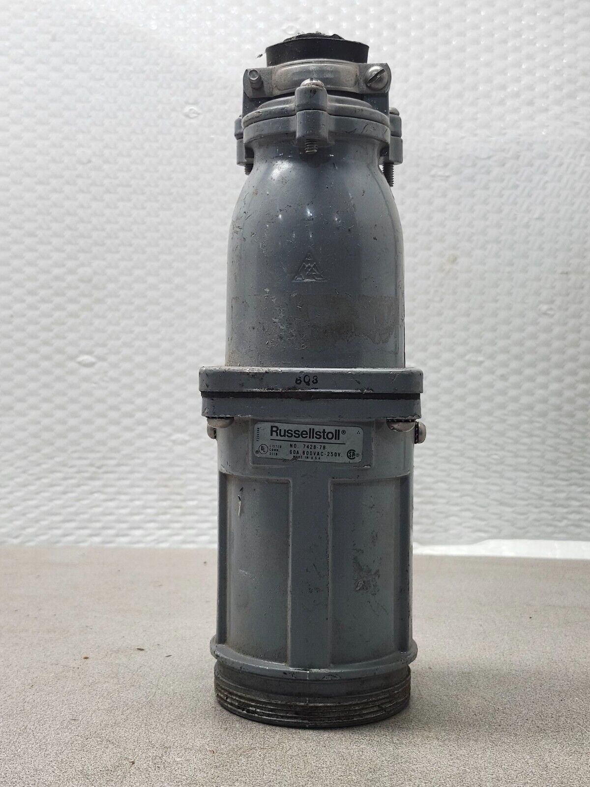 USED RUSSELLSTOL 60AMP. RECEPTACLE 7428-78