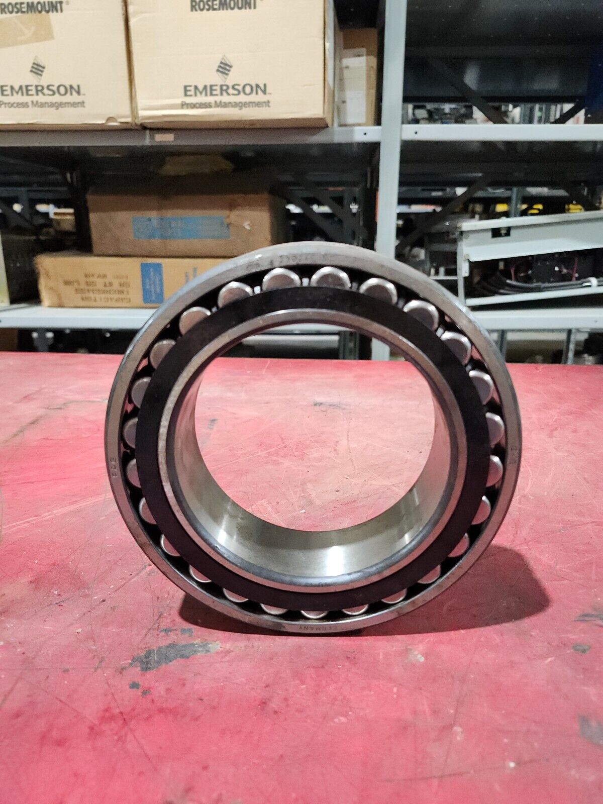 NEW NO BOX FAG Bearing 23024ES