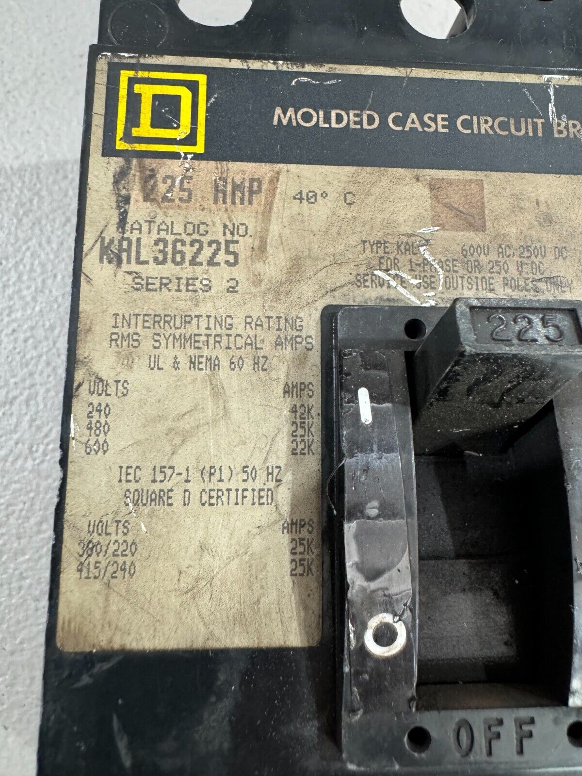 USED SQUARE D 3 POLE 225AMP CIRCUIT BREAKER KAL36225