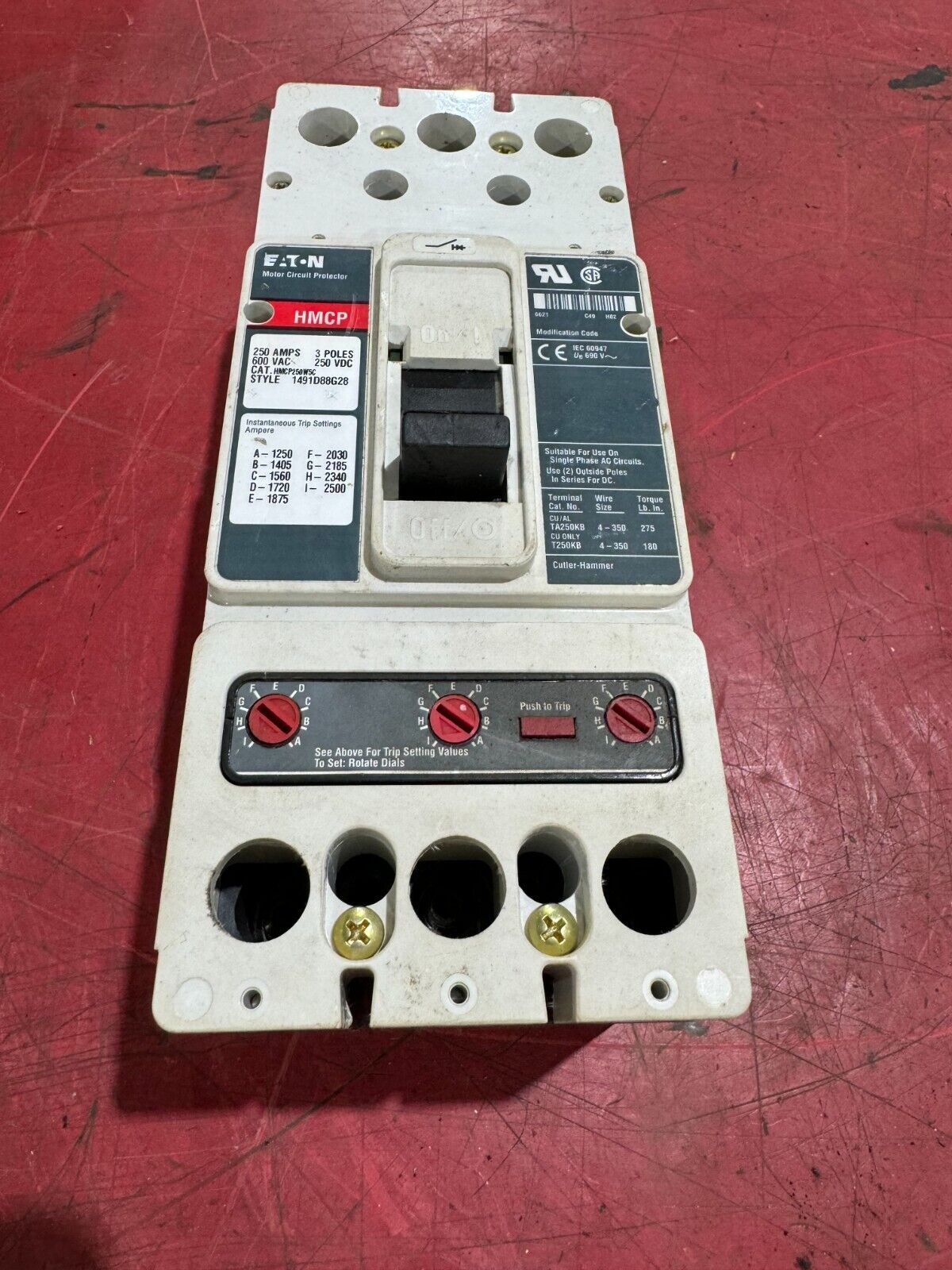 USED CUTLER-HAMMER EATON HMCP 3 POLE 250AMP CIRCUIT BREAKER HMCP250W5C