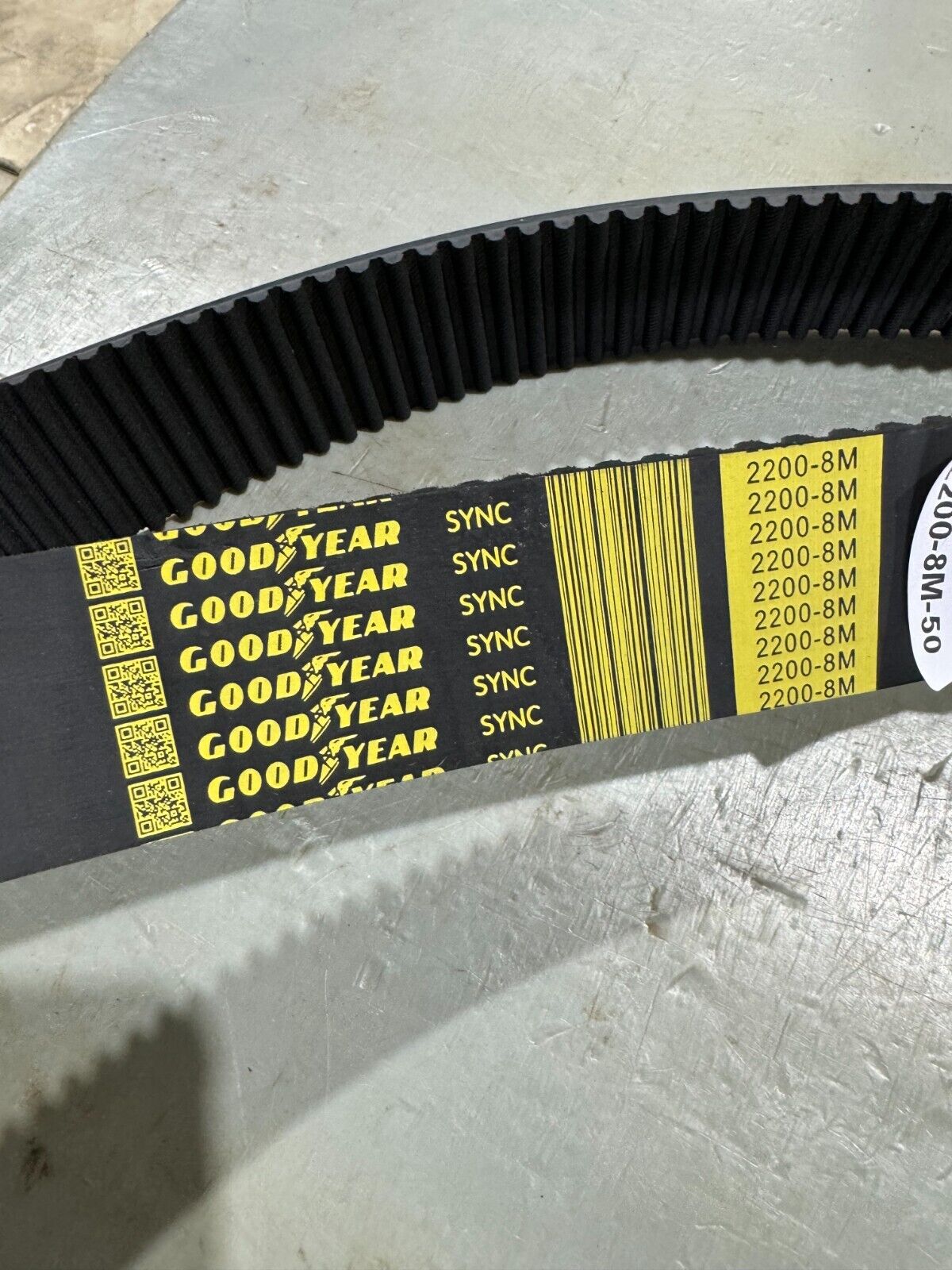FACTORY NEW GOODYEAR SYNCHRONOUS Sync HTD TIMING BELT 2200-8M-50