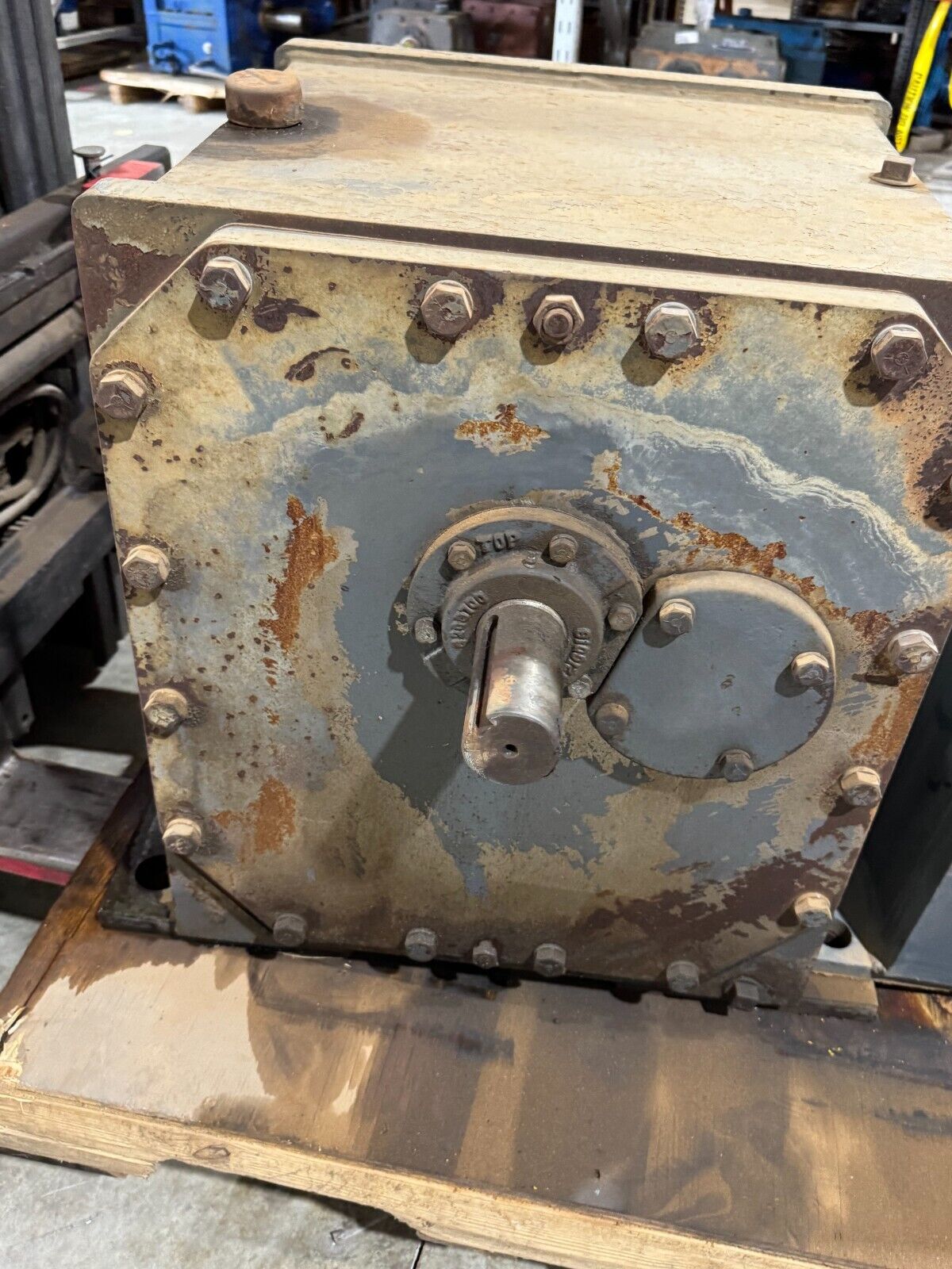 USED FALK ENCLOSED GEAR DRIVE SPPED REDUCER 38.05 RATIO 1100FC3A