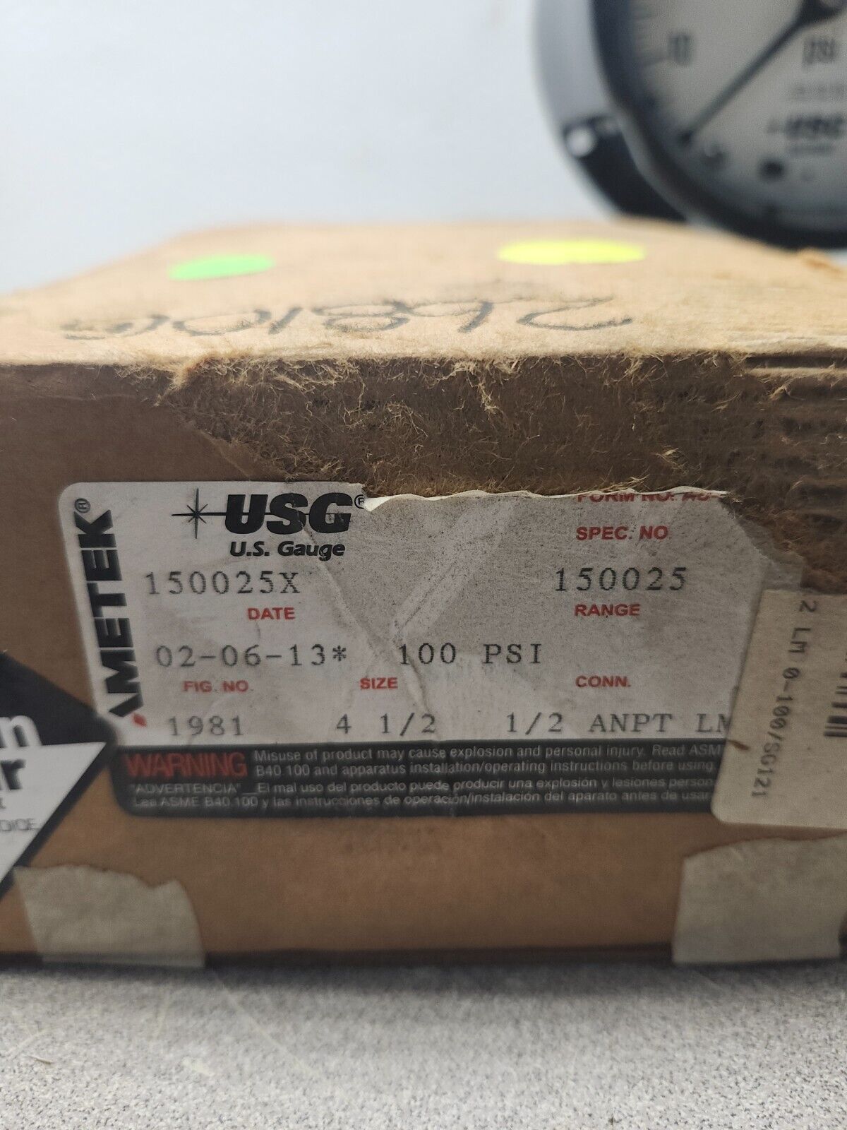 NEW IN BOX USG Pressure Gauge 4-1/2in 1/2in Npt 0-600psi 150025X