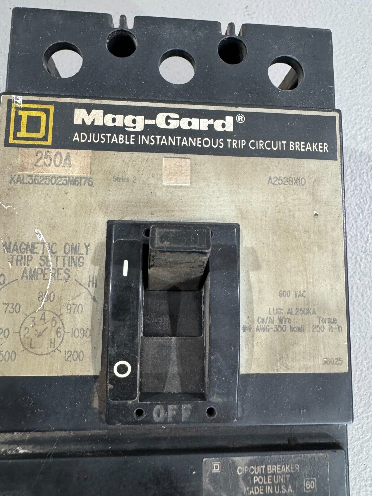 USED SQUARE D 3 POLE 250AMP MAG-GARD CIRCUIT BREAKER KAL3625023M6176