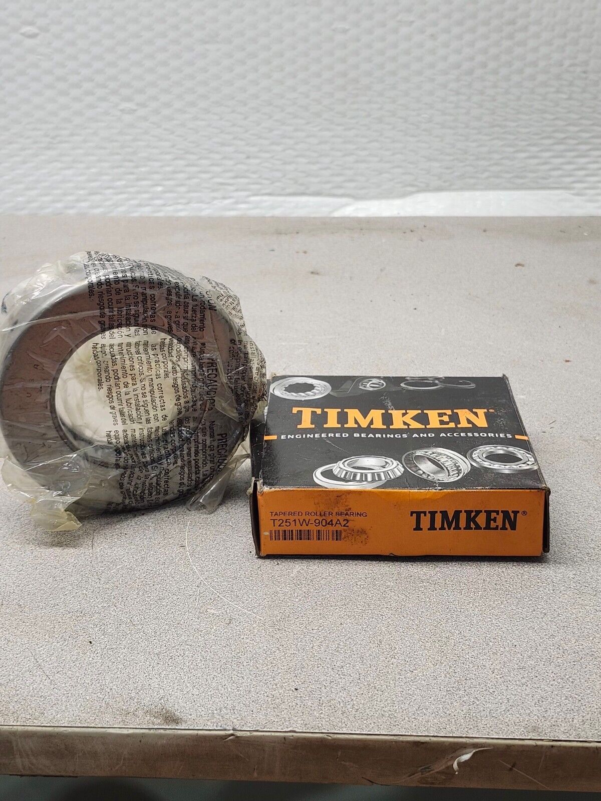 NEW IN BOX TIMKEN BEARING T251W-904A2