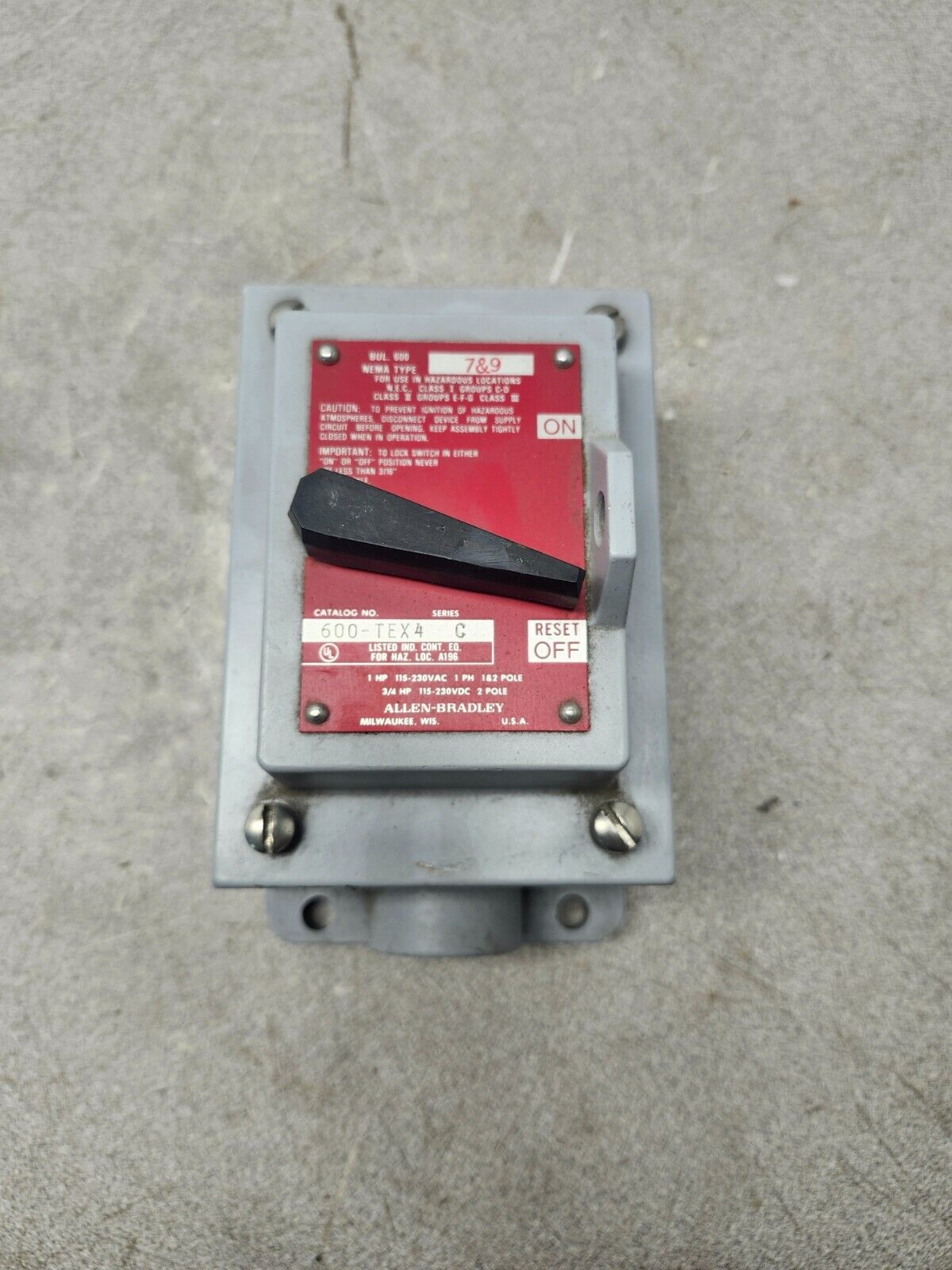 NEW ALLEN BRADLEY MANUAL STARTER SWITCH 600-TEX4