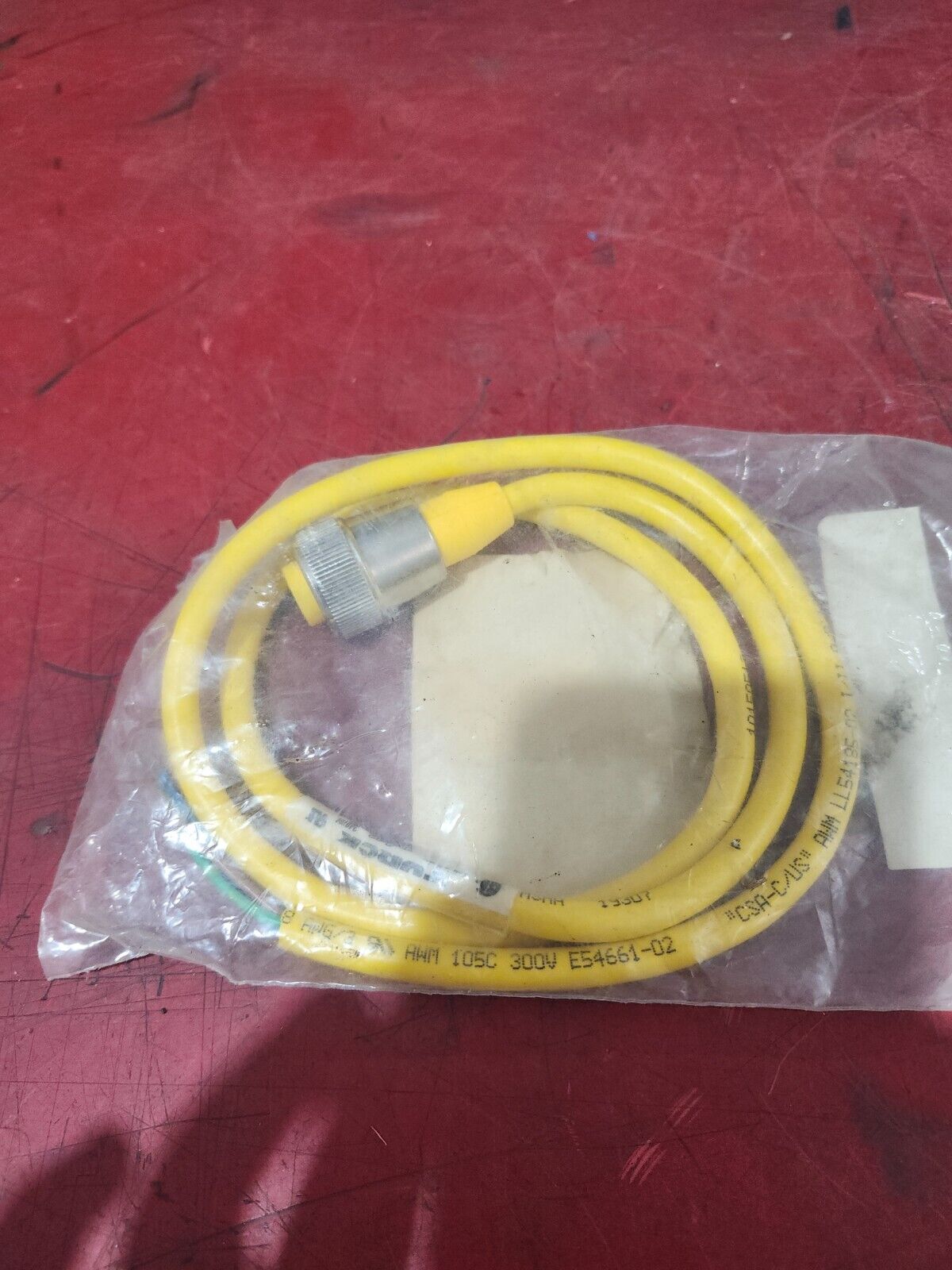 NEW IN PACKAGE TURCK CORDSET RKM 30-1M 300V 9AMP