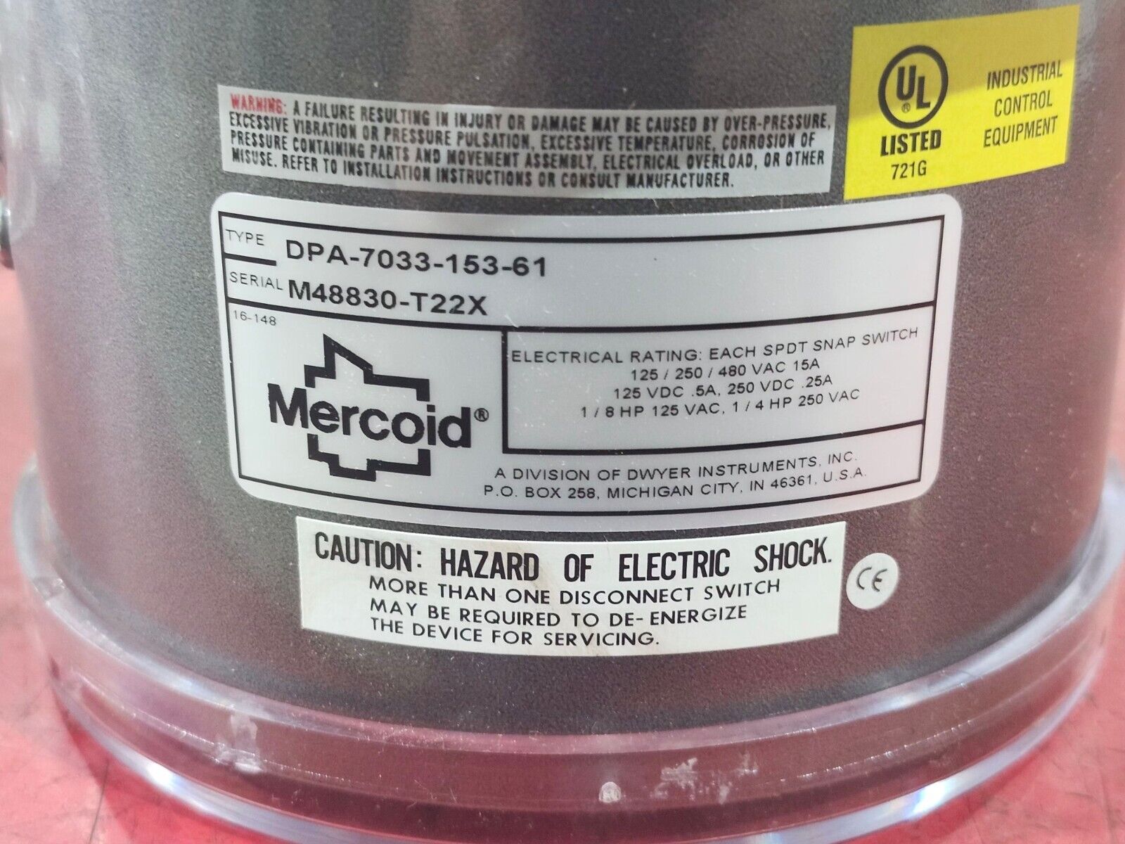 NEW IN BOX MERCOID PRESSURE SWITCH DPA-7033-153-61