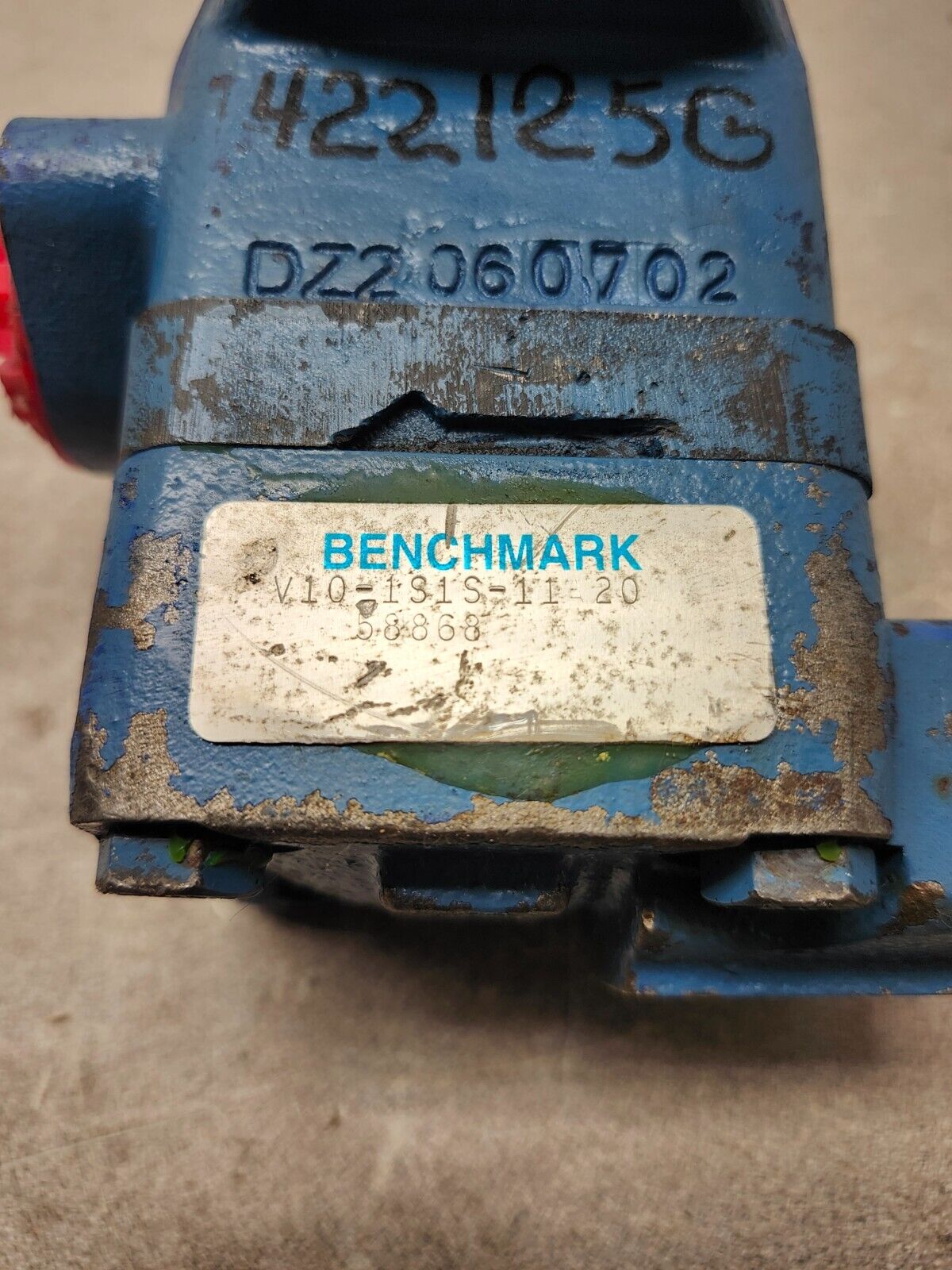 NEW NO BOX BENCHMARK Hydraulic Pump V10-1S1S-11-2058868