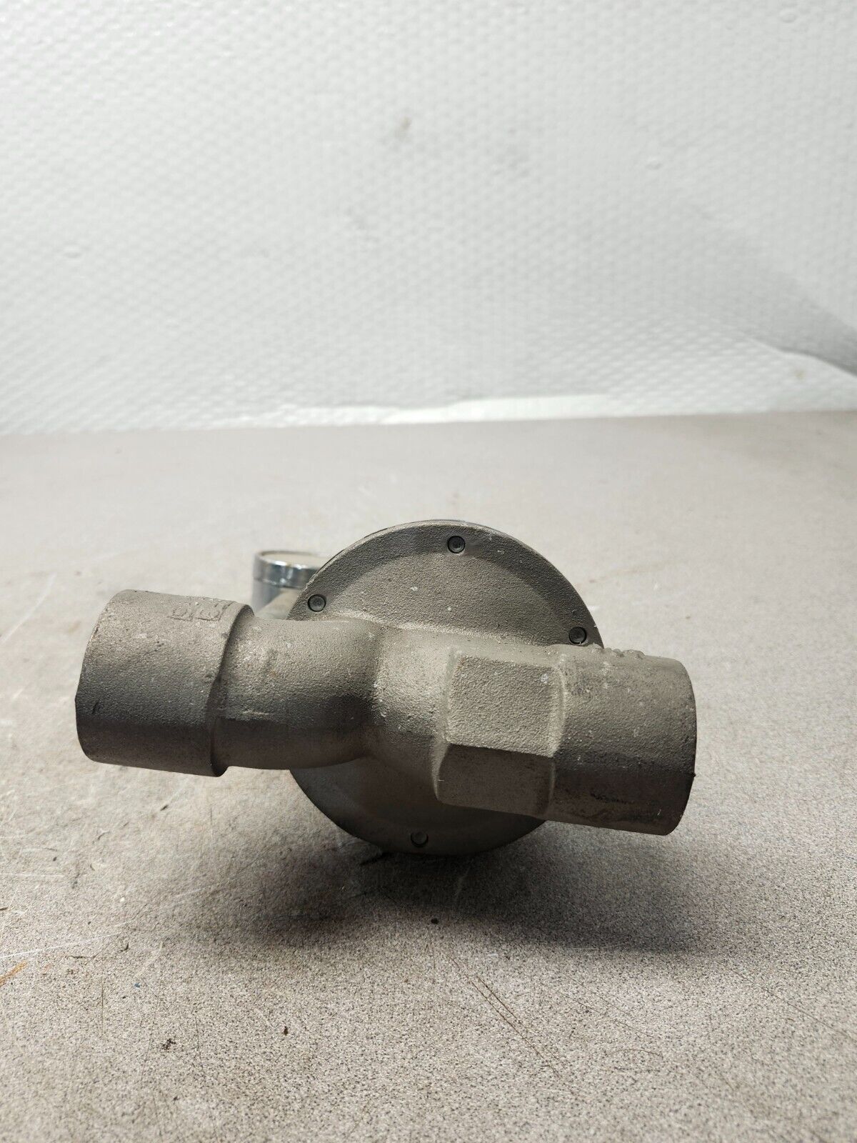 USED GRACO PRESSURE VALVE MAX 300PSI REG 180PSI 206-019