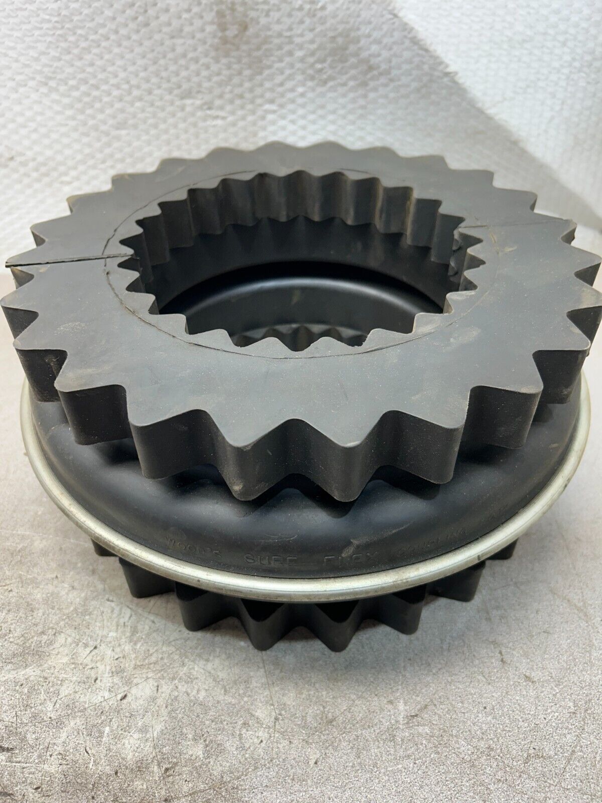 44040928