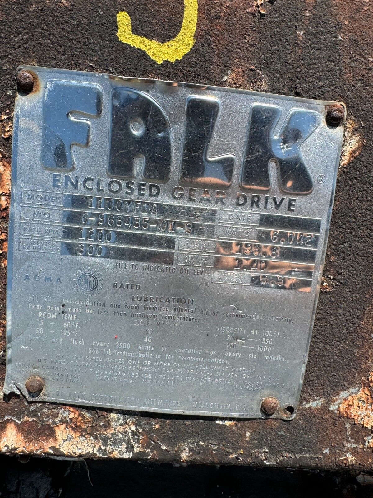 USED FALK ENCLOSED GEAR DRIVE SPEED REDUCER 6.042 RATIO 1100YF1A