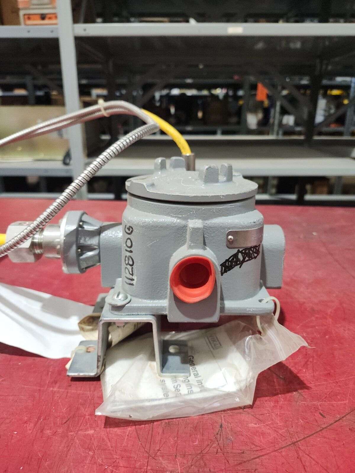 NEW NO BOX SOR PRESSURE SWITCH  4LC-W5-M4-C2A-TTPKMMX W/ WIKA 990.12