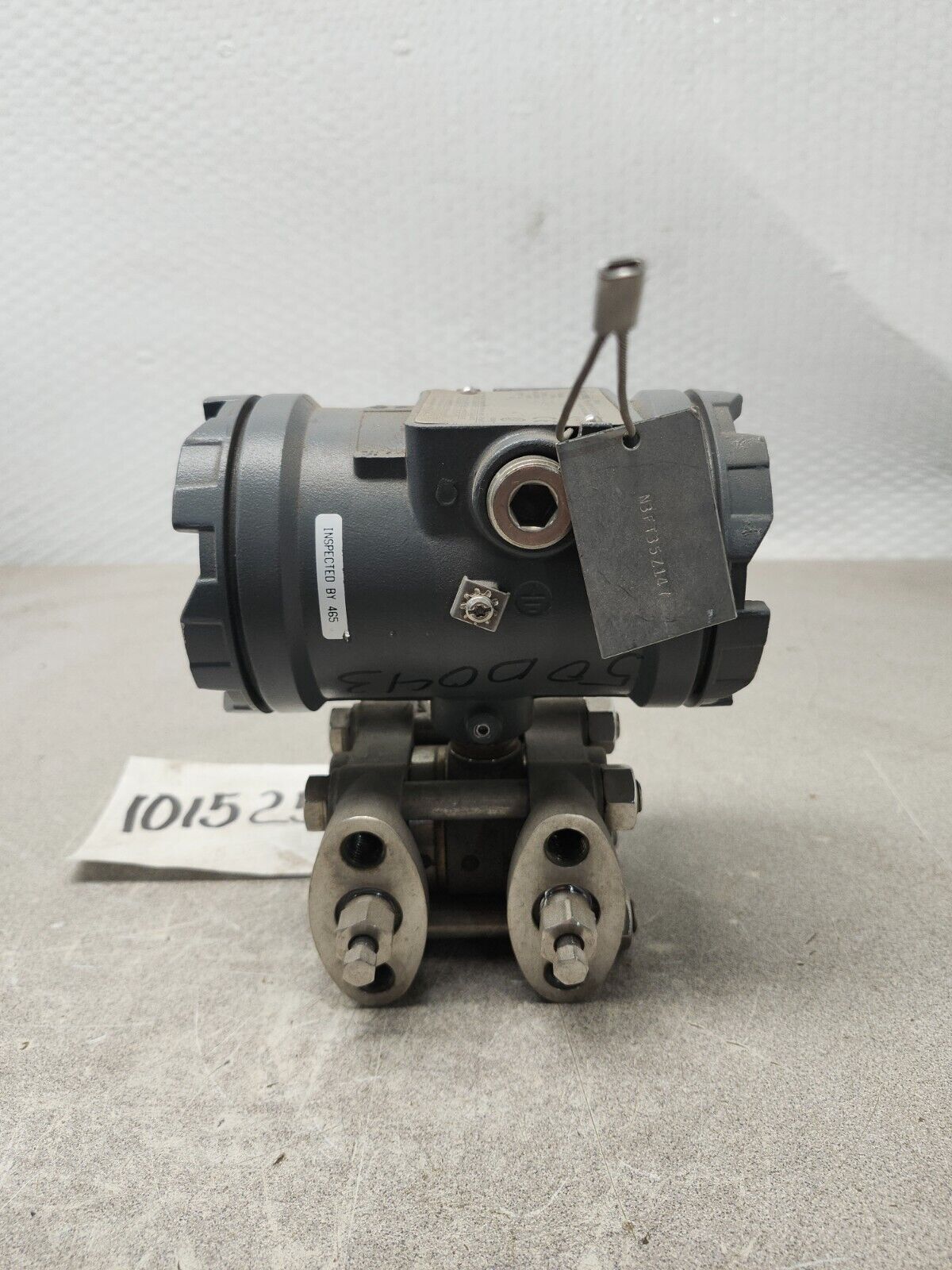 NEW NO BOX MOORE PRESSURE TRANSMITTER 4000PSI/27500KPA 340DDBHAEDNN113