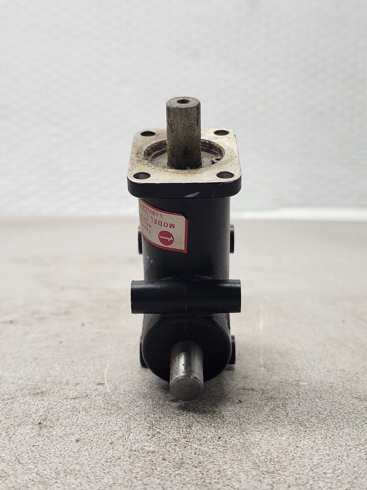 NEW PLESSEY ANGLE GEAR DRIVE 2:1 RATIO REDUCER R3100-2