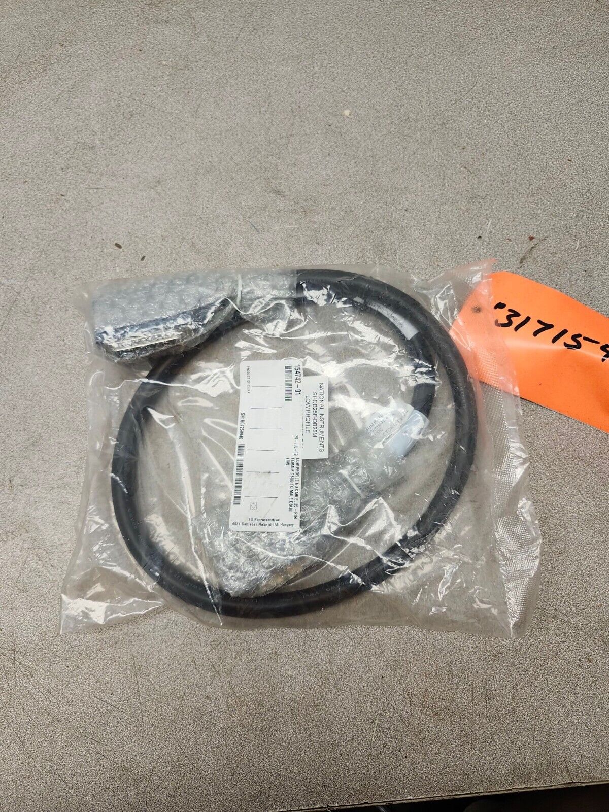 NEW IN BAG NATIONAL INSTRUMENTS LOW PROFILE SHDB25F-DB25M