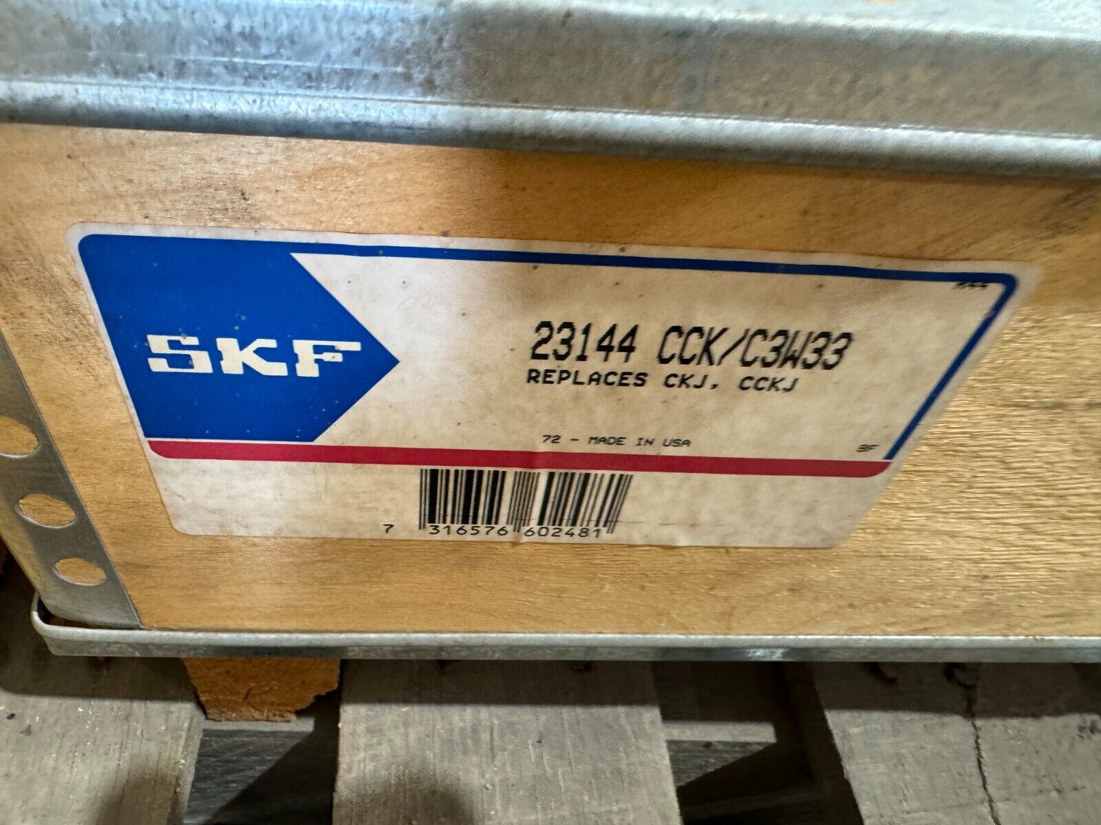 NEW SKF TAPERED BORE SPHERICAL ROLLER BEARING 23144 CCK/C3W33