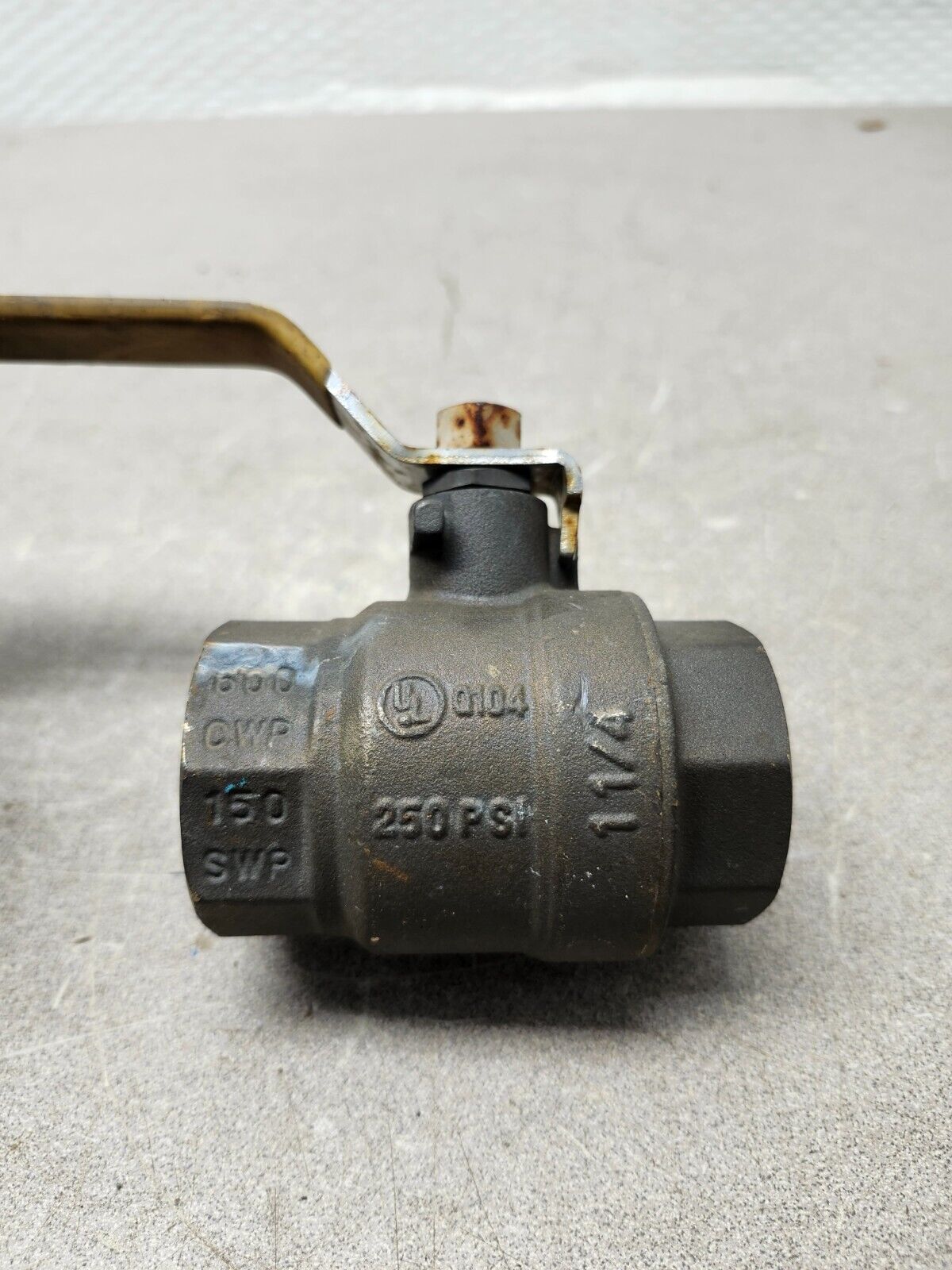 USED SA 600WOG BALL VALVE 1-1/4'' 150 SWP 561256