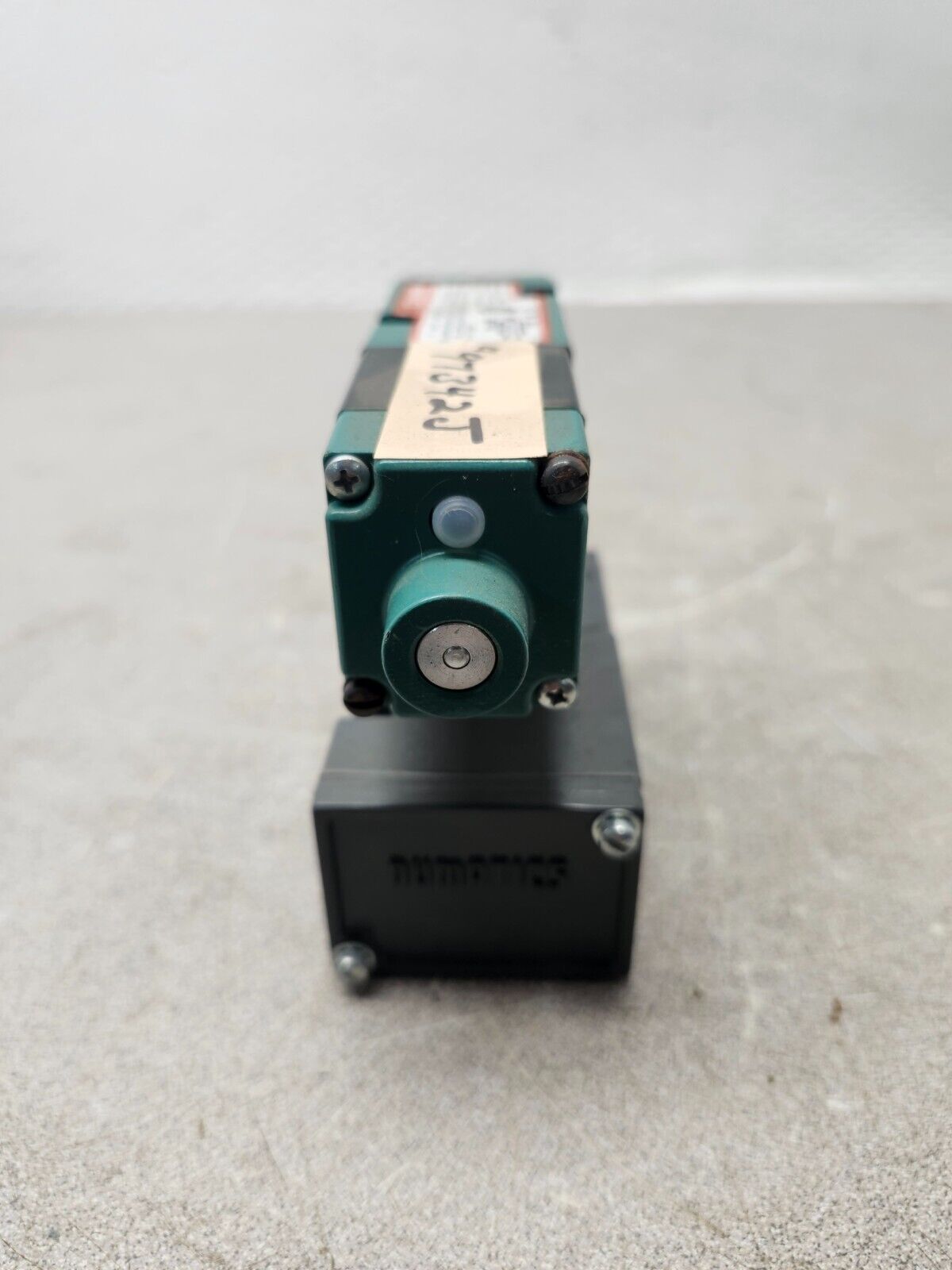 NEW NO BOX NUMATICS SOLENOID VALVE, 115/120 V 082SA43CK046T30