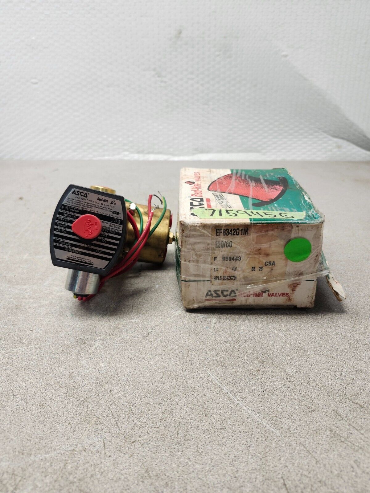 NEW WITH BOX ASCO VALVE 120V 1/4'' EF8342G1M