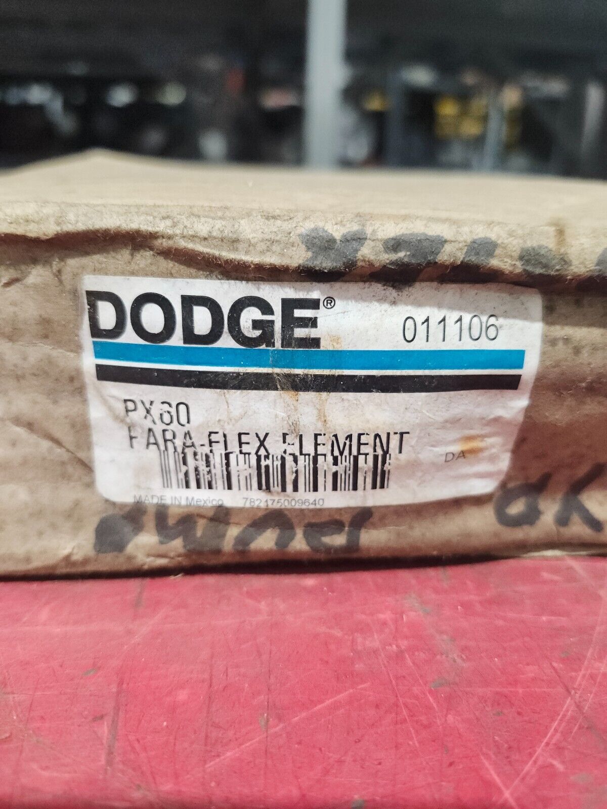 NEW IN BOX DODGE FARA-FLEX ELEMENT PX60