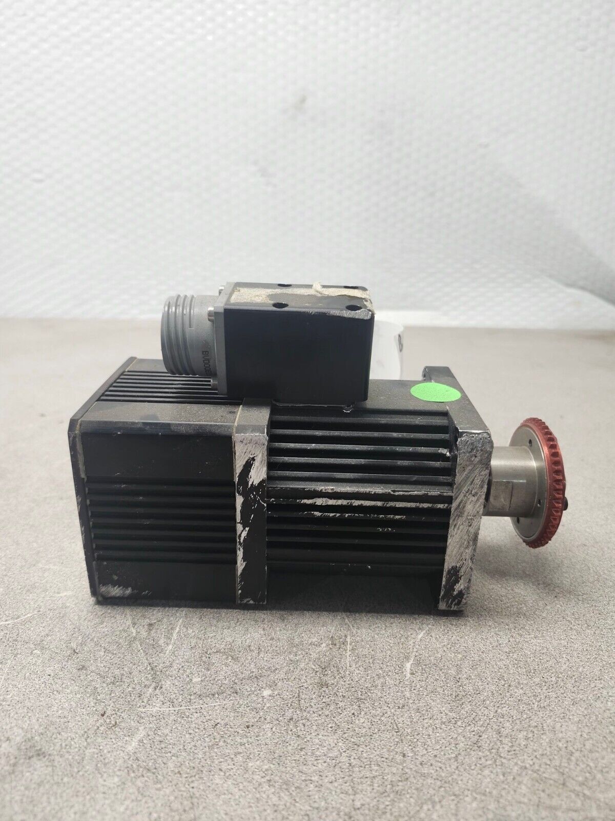 USED NO BOX BERKELEY AC BRUSHLESS SERVO MOTOR 5000RPM ASM81-A-0/B-00-NB/10