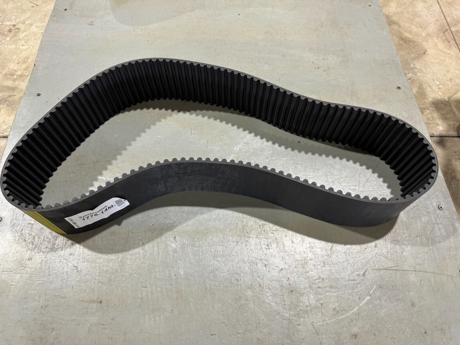 FACTORY NEW GOODYEAR SYNCHRONOUS Sync HTD TIMING BELT 1778-14M-115