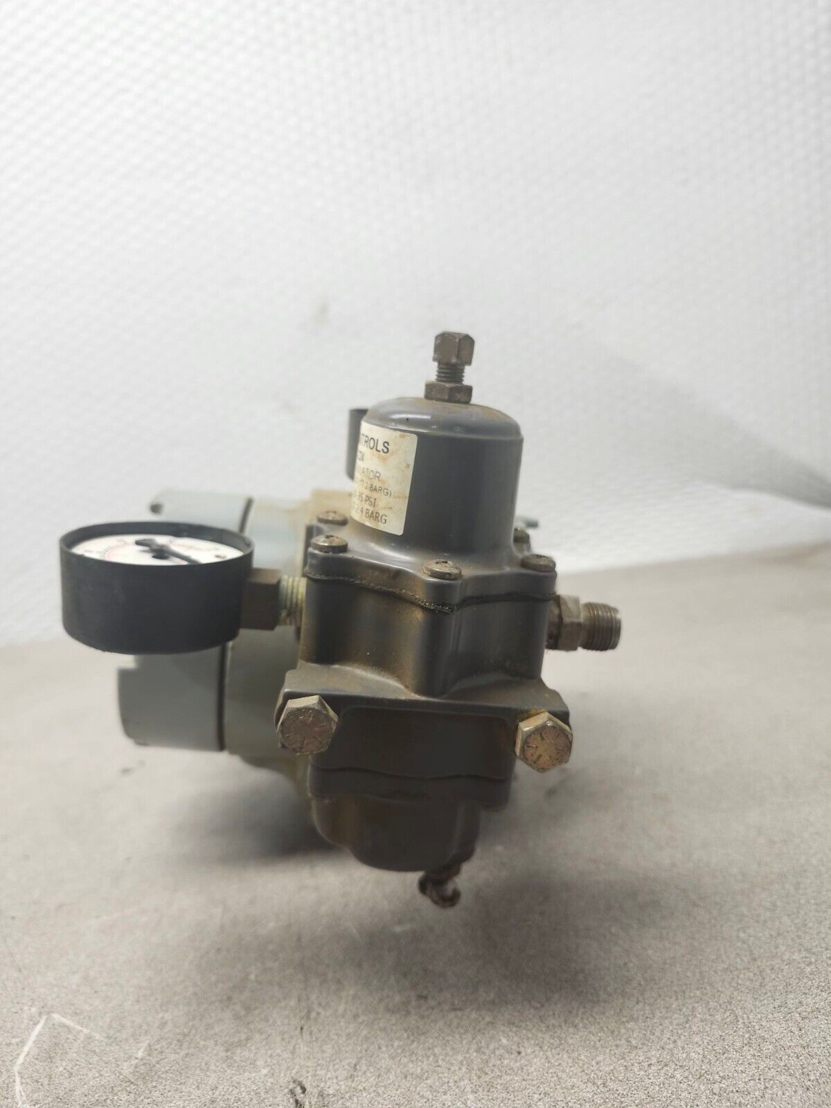 USED Fisher 846 Transducer Input: 4-20 mA, Output: 3-15 p 846-DS1J1/F1G1G2