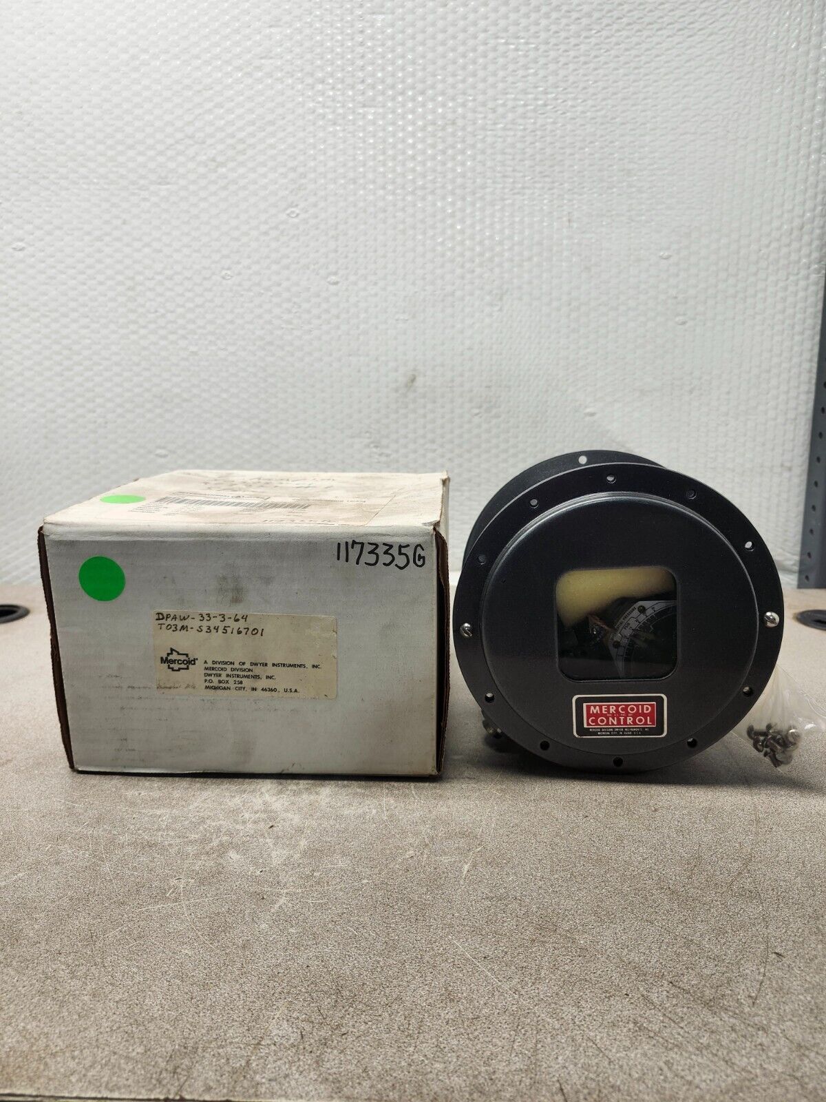 NEW IN BOX MERCOID PRESSURE CONTROL Switch DPAW-33-3-64