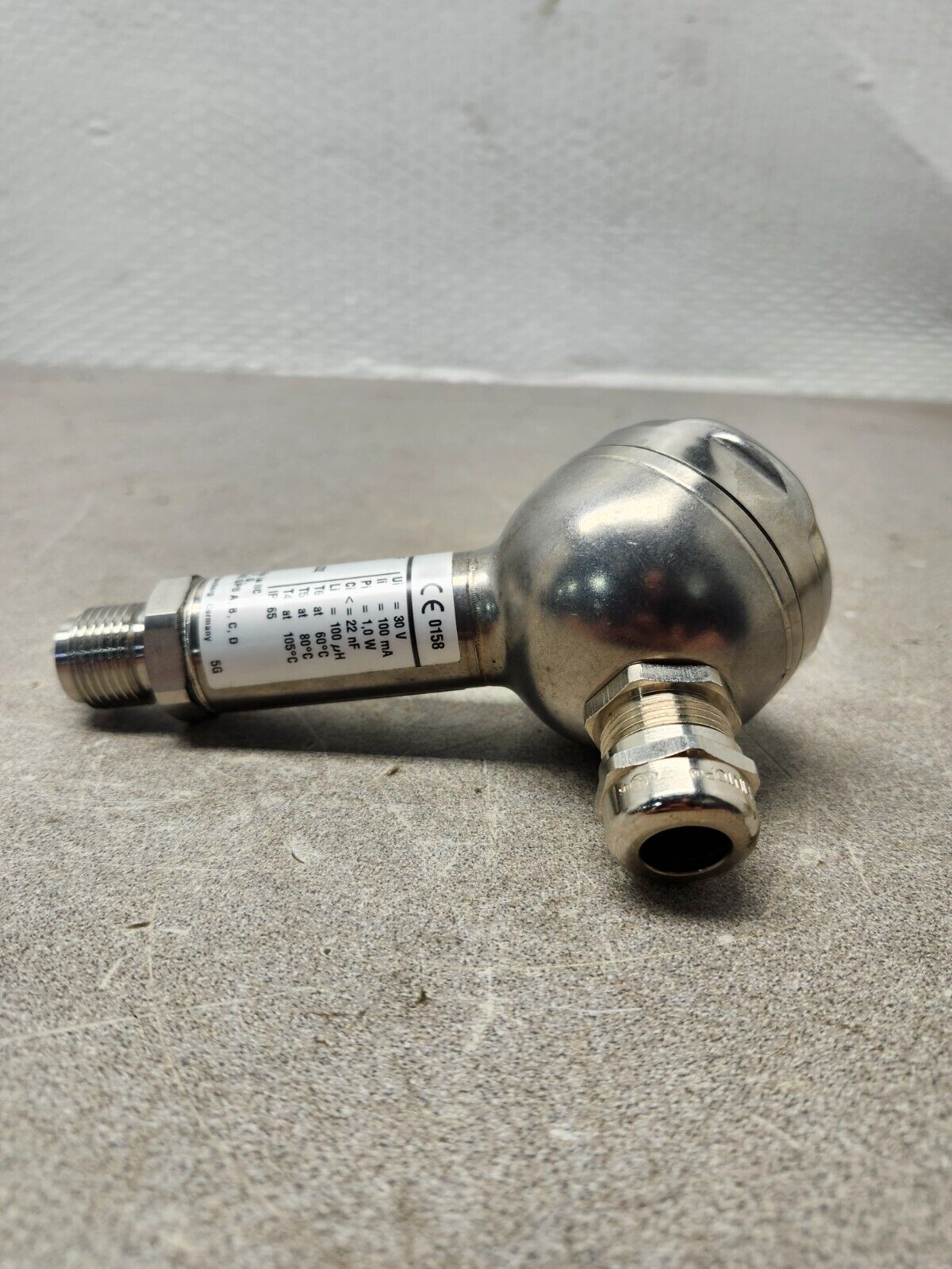 NEW IN BOX Wika Pressure Transmitter IS-20-F-BBF-GD-AZGFCZTXA-ZZZ