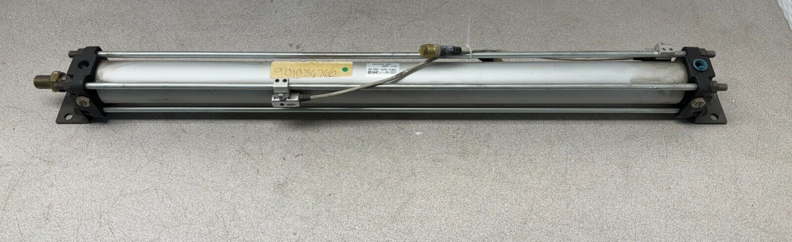 NEW NO BOX SMC PNEUMATIC CYLINDER CDA1L40-600-J59W-111G