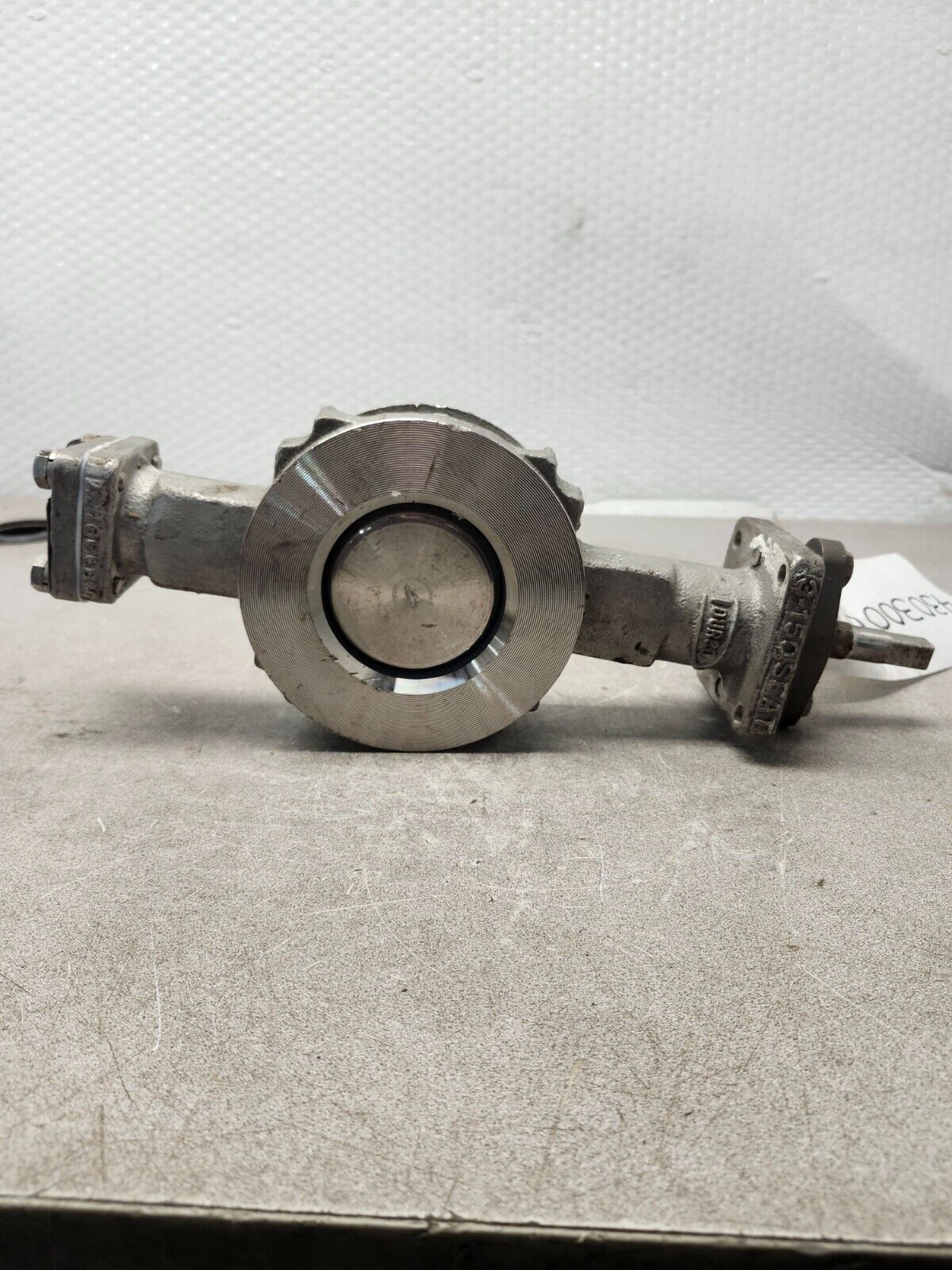 NEW NO BOX DURCO High Performance Butterfly Valve 3XW 111M STEM H450