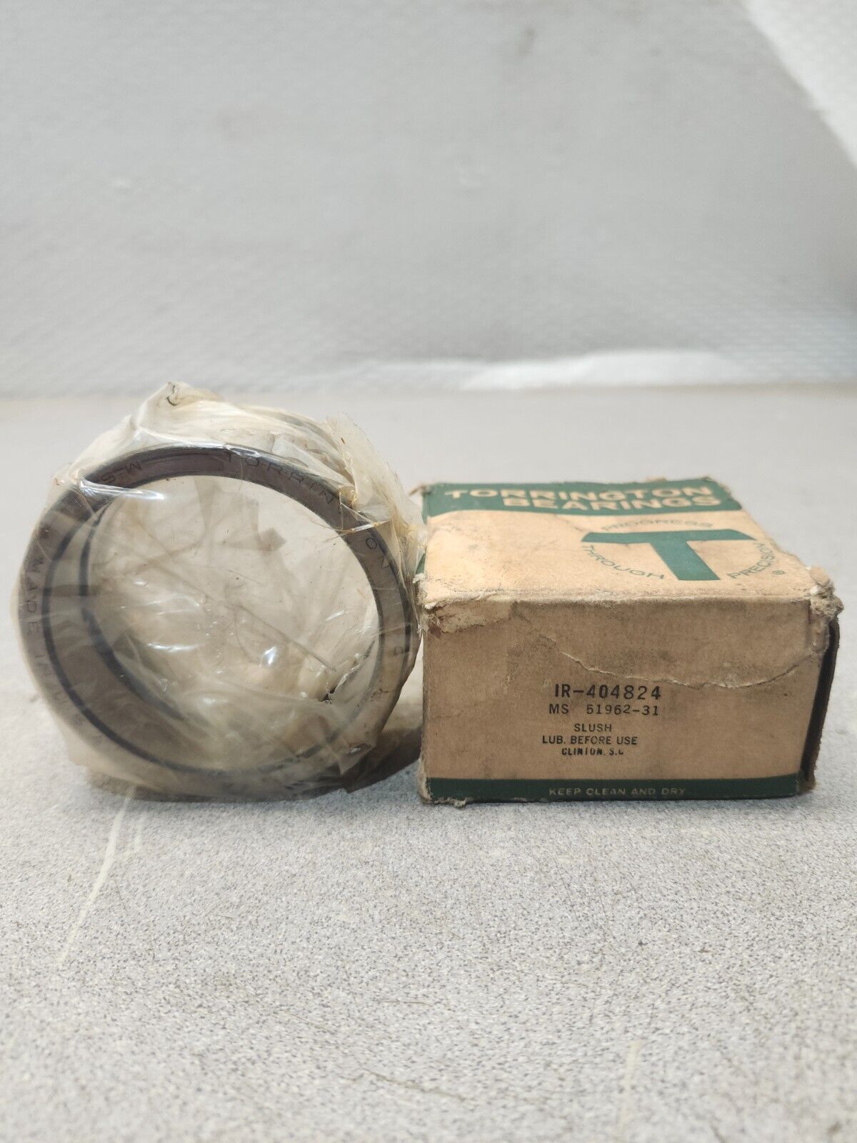 NEW IN BOX TORRINGTON ROLLER BEARING IR-404824