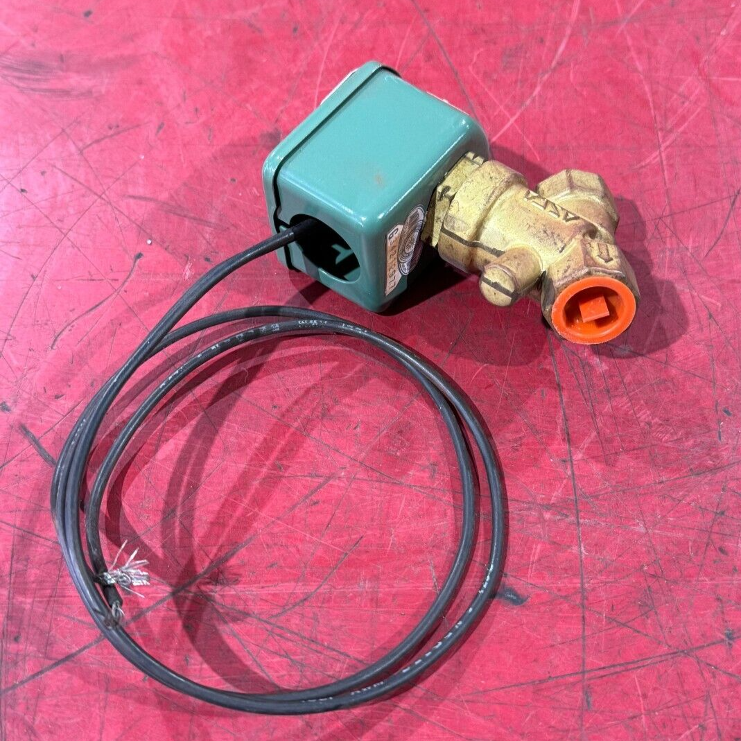 NEW ASCO RED HAT SOLENOID VALVE 3/8" PIPE 110/120V. COIL 8030B10