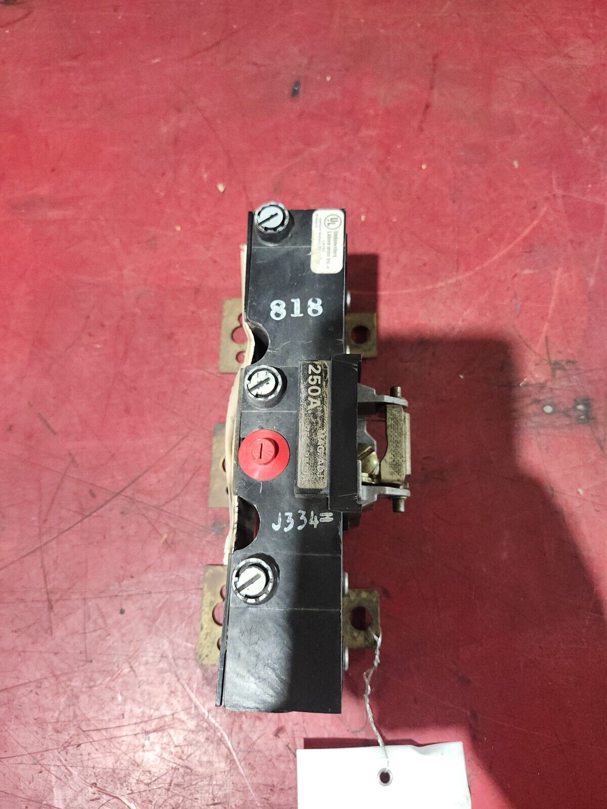 USED UNDERWRITERS LABORATORIES circuit breaker E11592-R