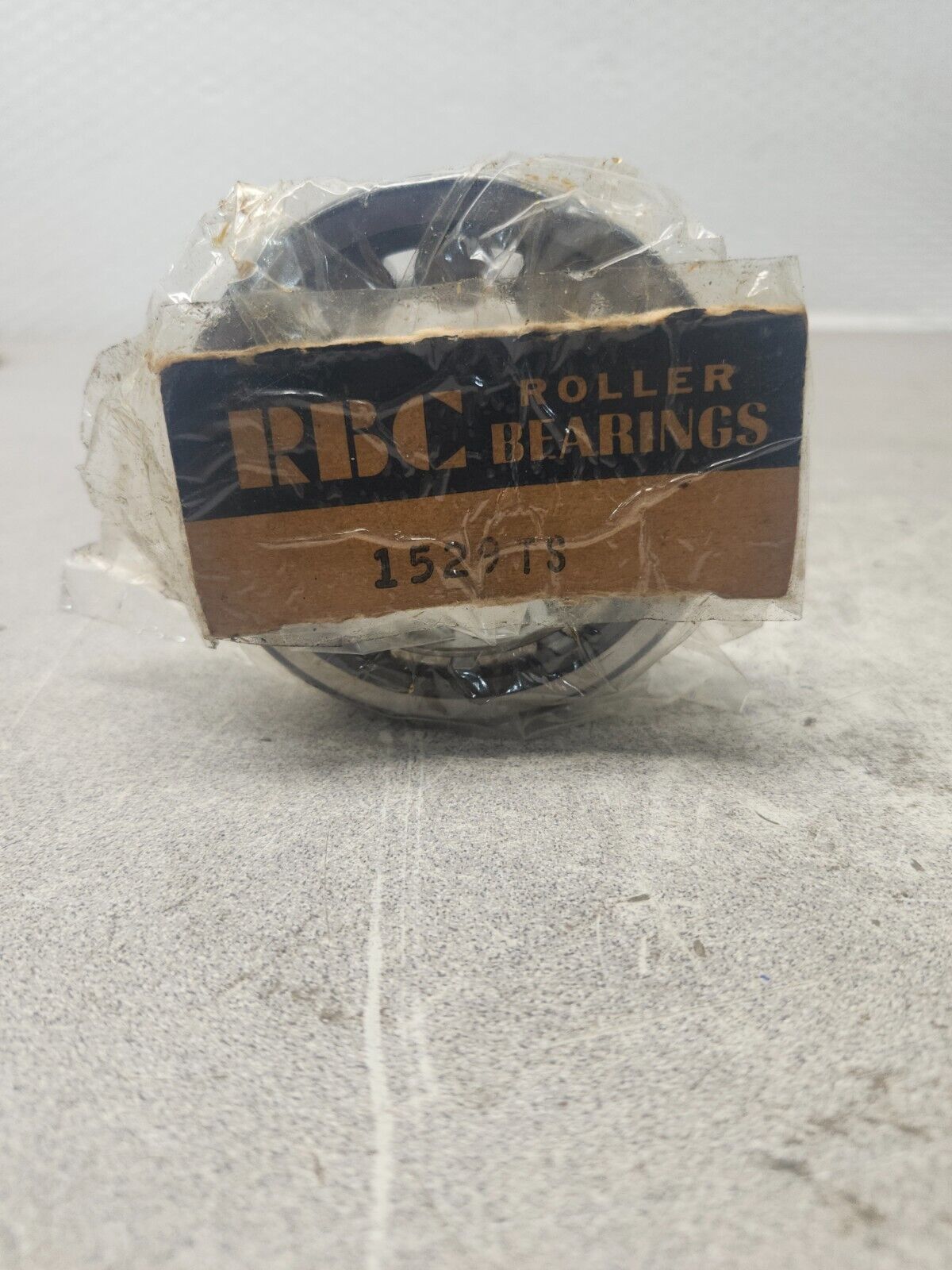 NEW IN BAG LOT OF 2 BBC ROLLER BEARINGS 1529TS