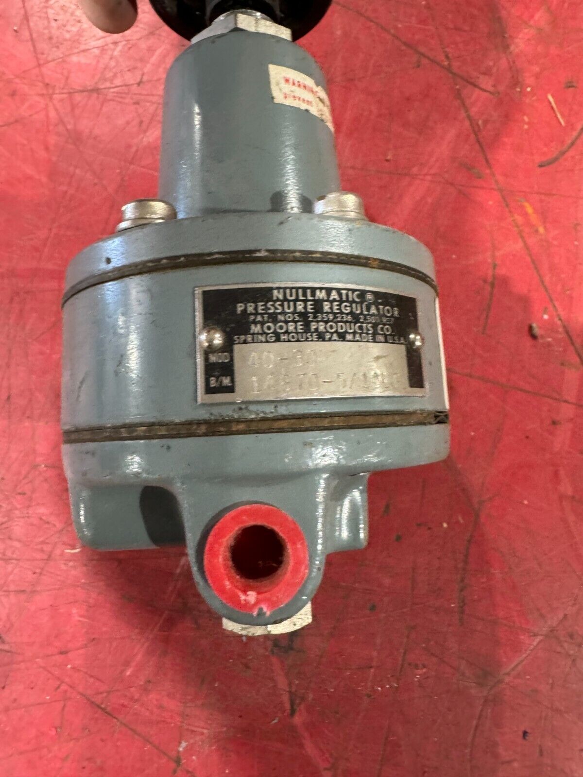 NEW NO BOX MOORE NULLMATIC 40-30 PRESSURE REGULATOR 14870-5/10LG