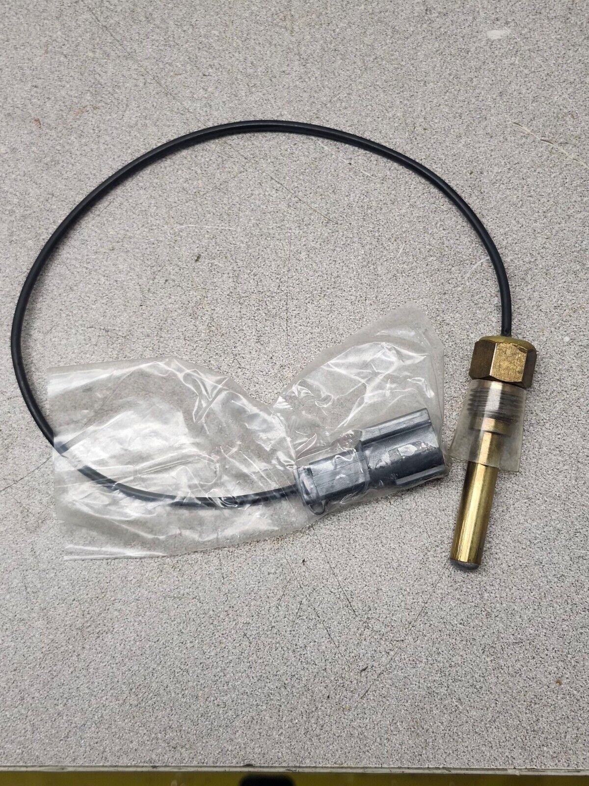 NEW IN PACKAGE KOMATSU 650-5 HIGH TEMP SENSOR 7861-92-3400