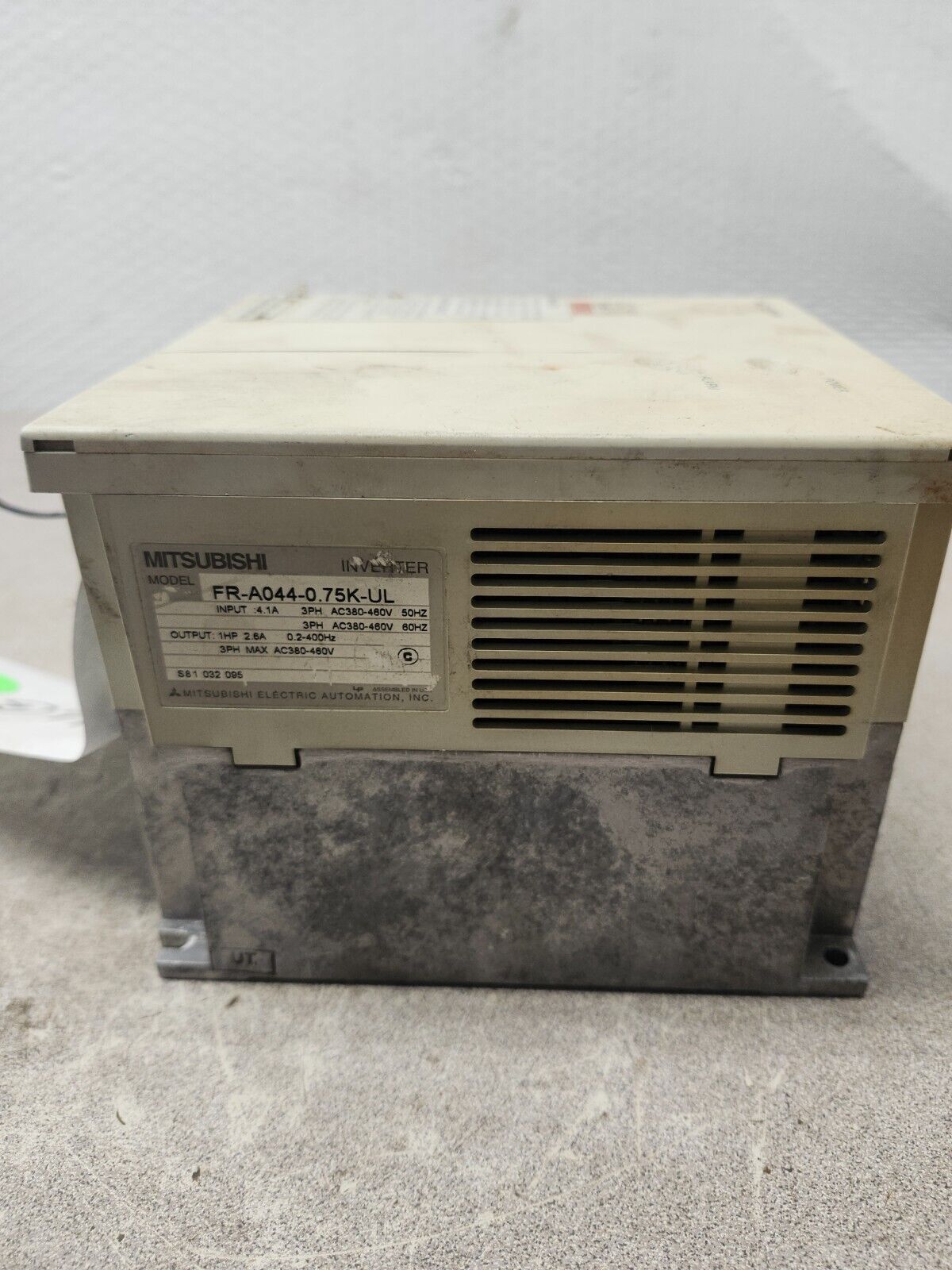 USED MITSUBISHI VARIABLE FREQUENCY AC DRIVE FR-A044-0.75K-UL