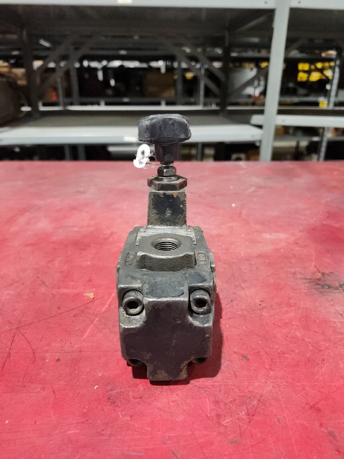 USED Vickers Reducing Valve 1000psi  XT 03 1B 30