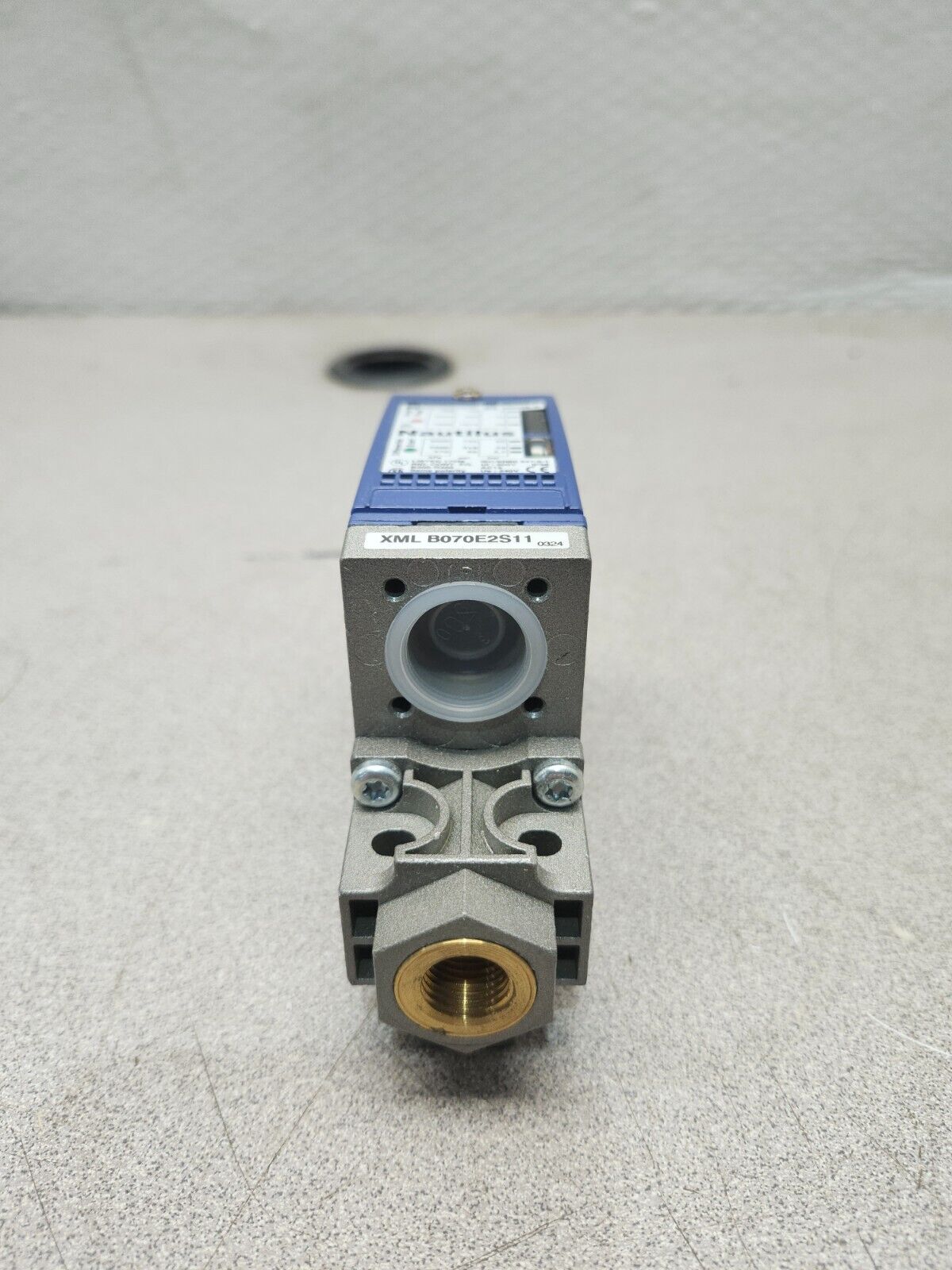 NEW IN BOX SQUARE D pressure switch 70 BARS 1015PSI XML B070E2S11