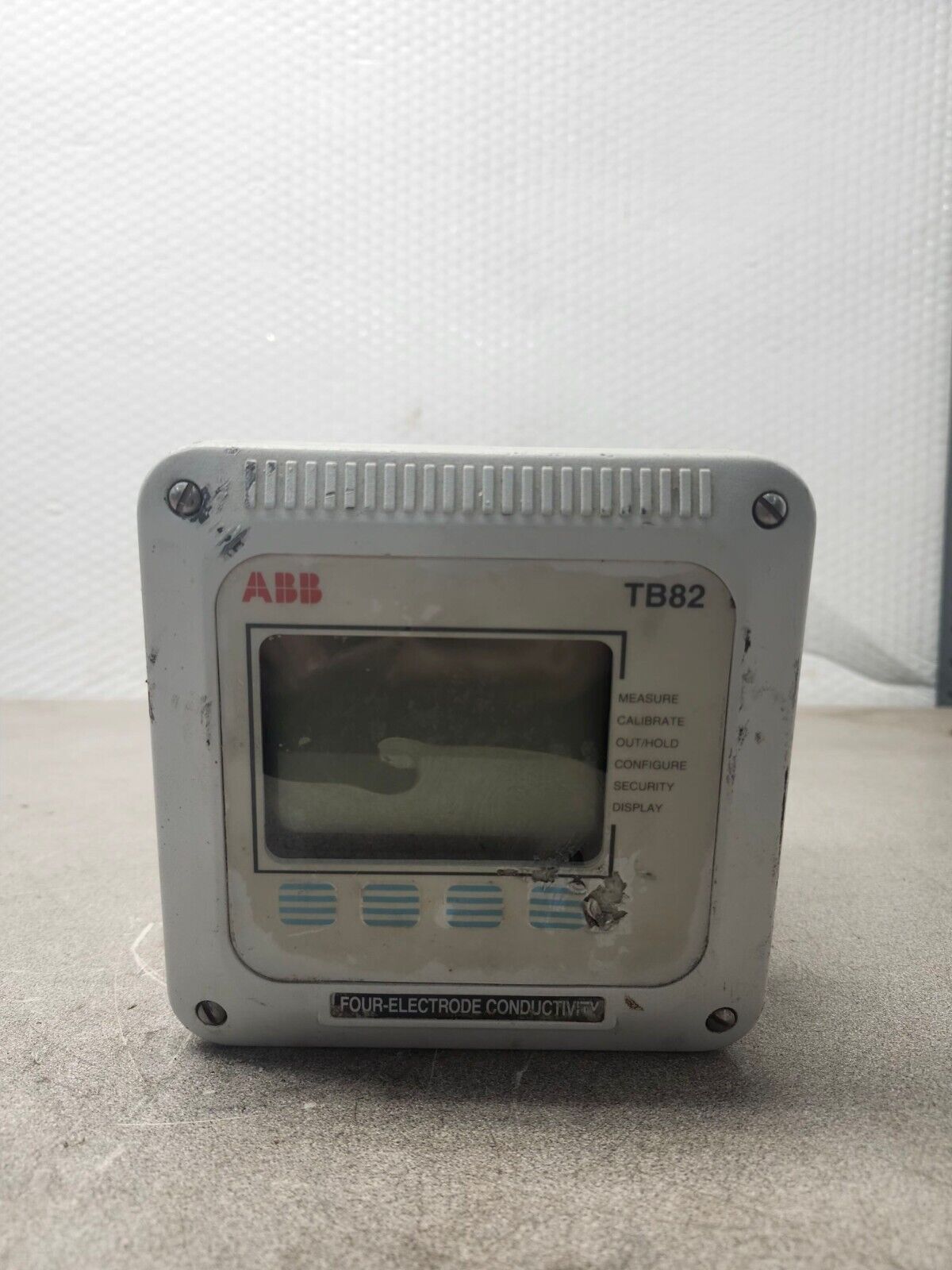 USED ABB TBI-Bailey Two-Wire Transmitter Series Conductivity Transmitter TB82