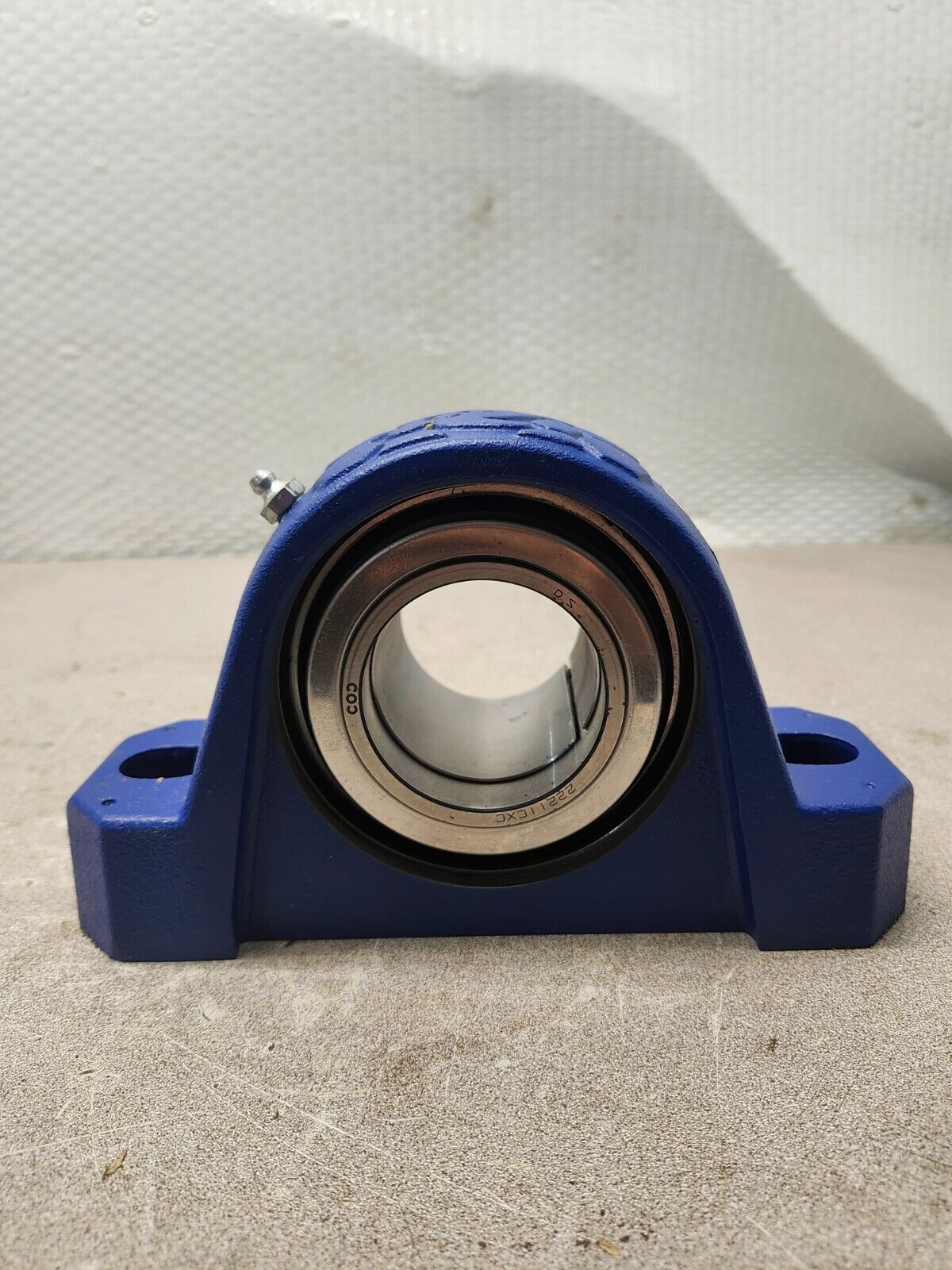 NEW IN BOX COC PILLOW BLOCK BEARING CXC2P11-203