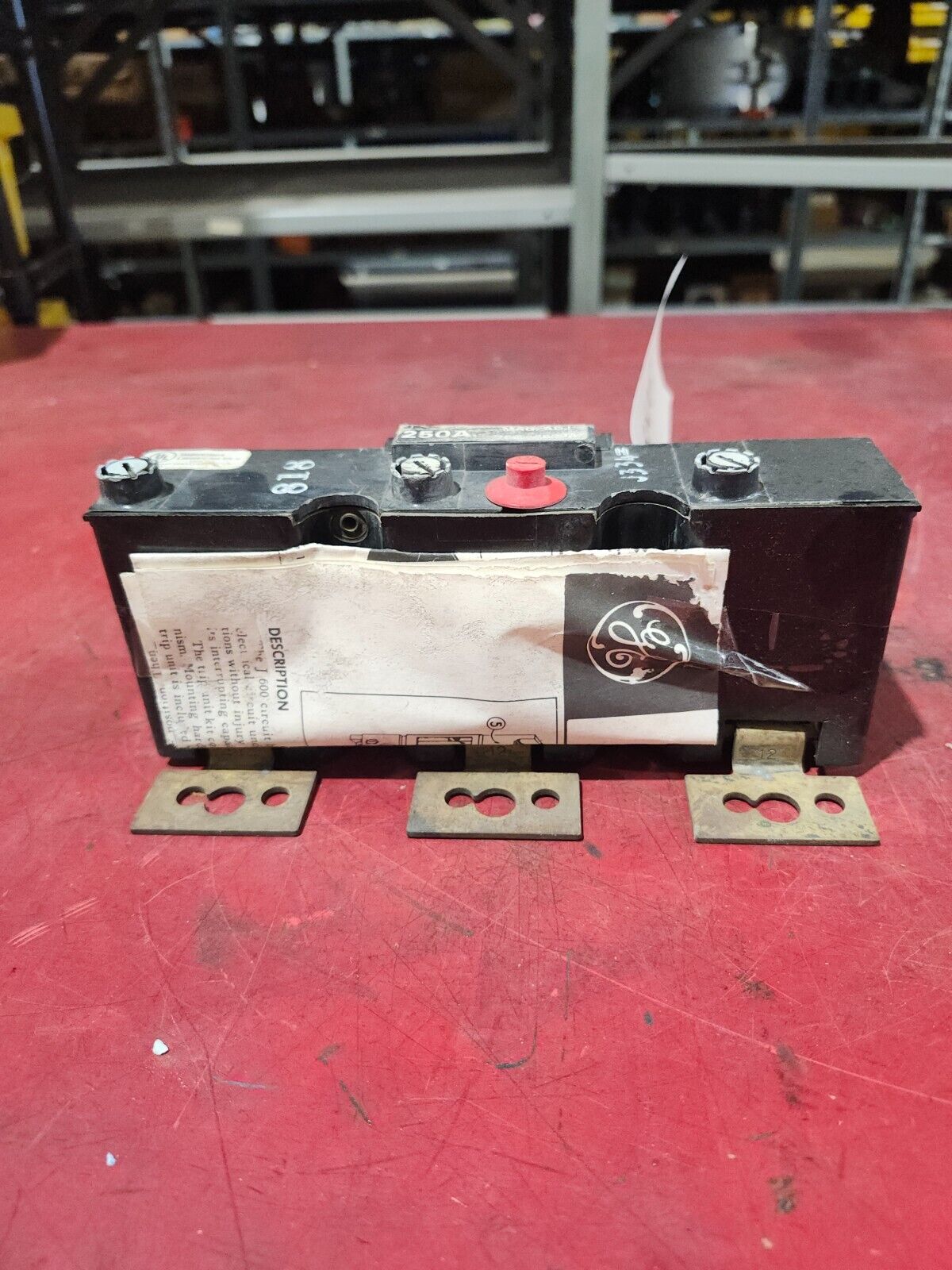 USED UNDERWRITERS LABORATORIES circuit breaker E11592-R