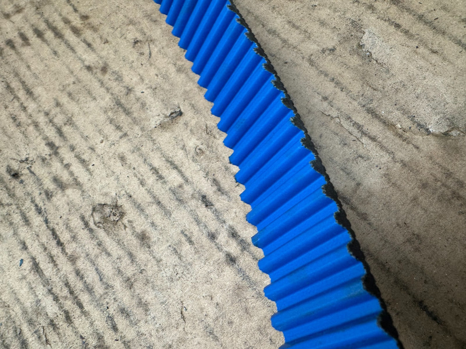 46981863