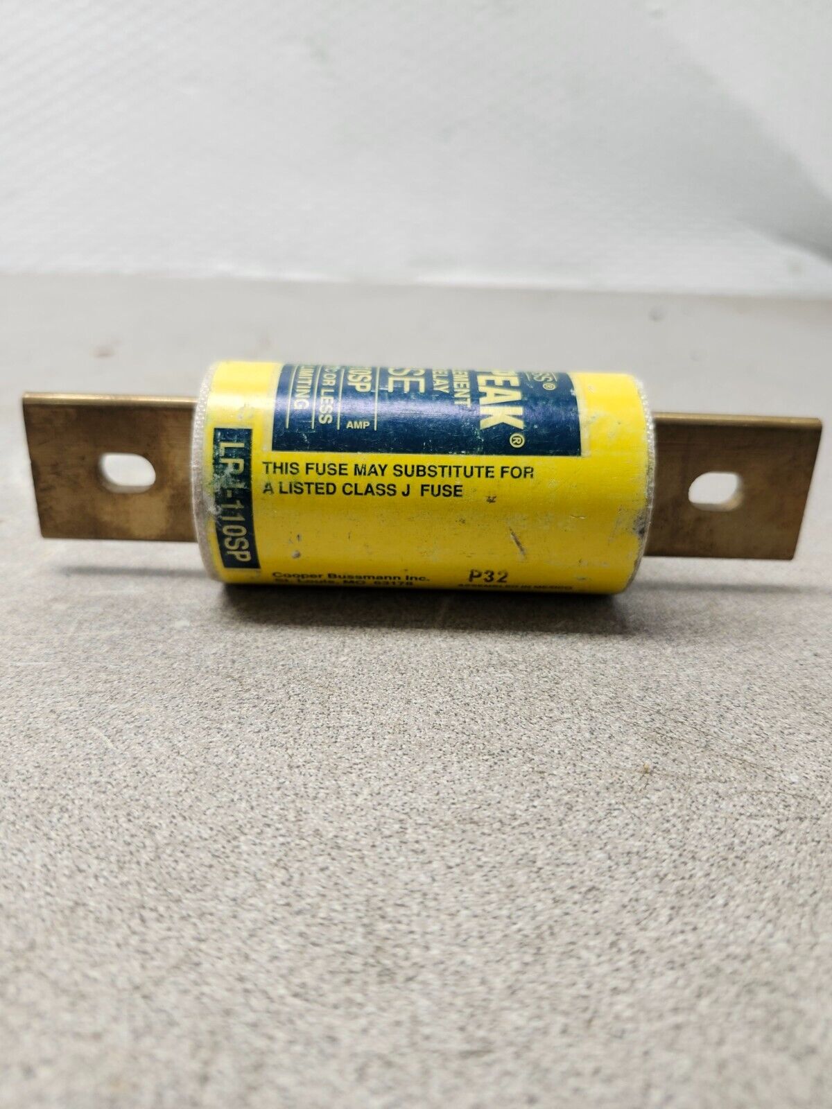 NEW NO BOX Eaton/BUSS DUAL-ELEMENT TIME-DELAY FUSE LPJ-110SP